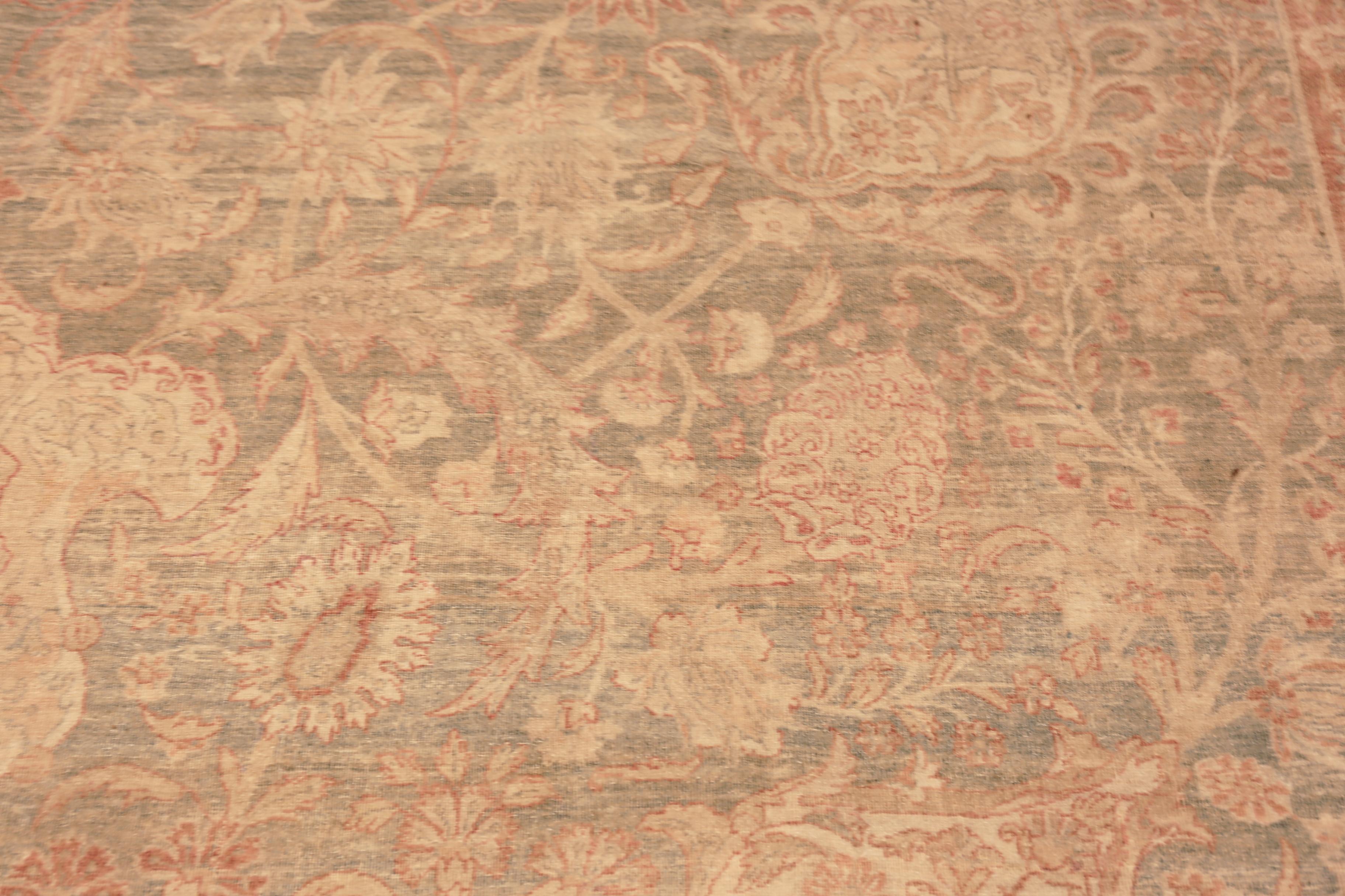 Nazmiyal Collection Antike persische Kerman Teppich 11 ft 6 in x 14 ft (20. Jahrhundert) im Angebot