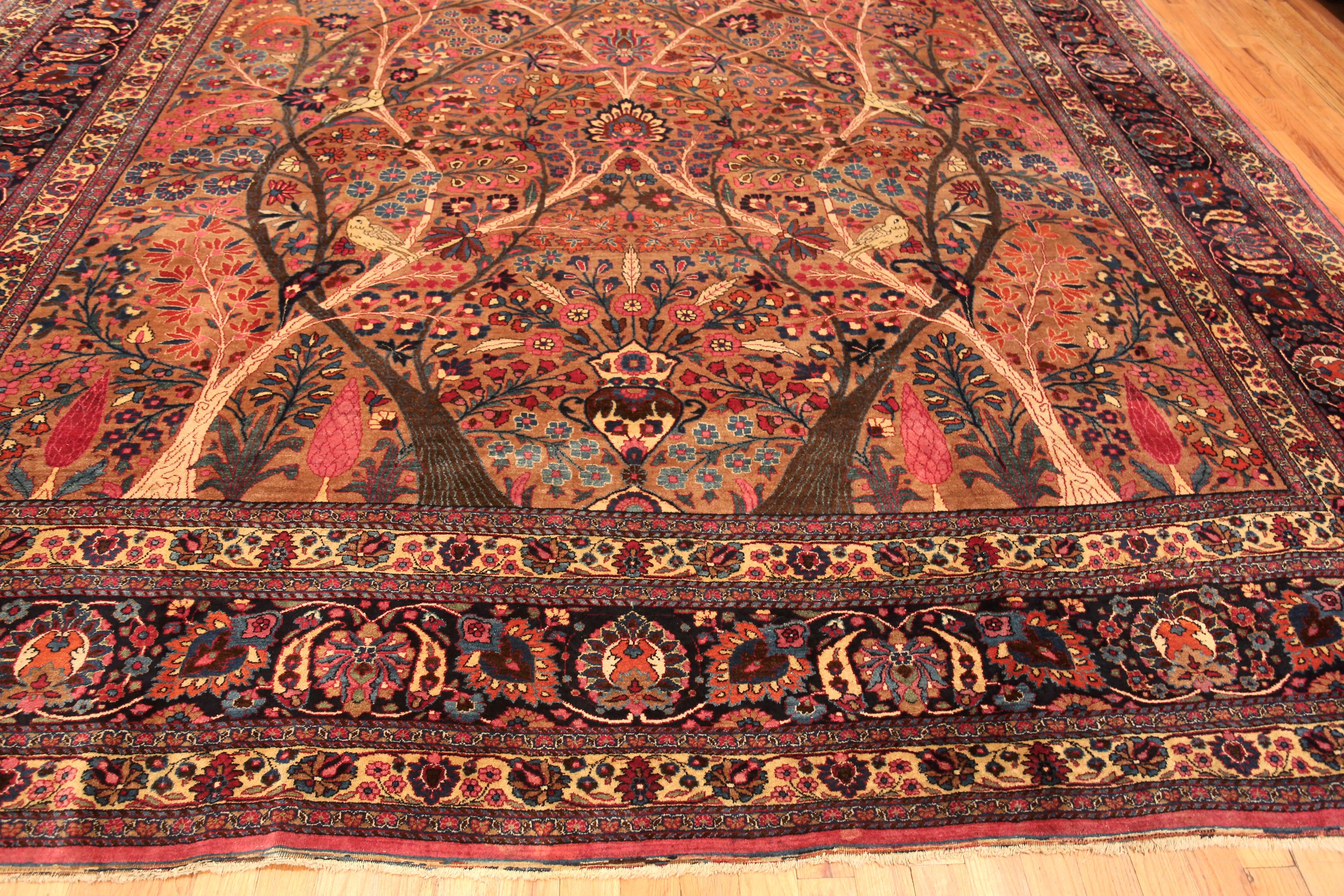 Antique Persian Khorassan Rug. 12 ft 10 in x 24 ft 9 in In Good Condition For Sale In New York, NY