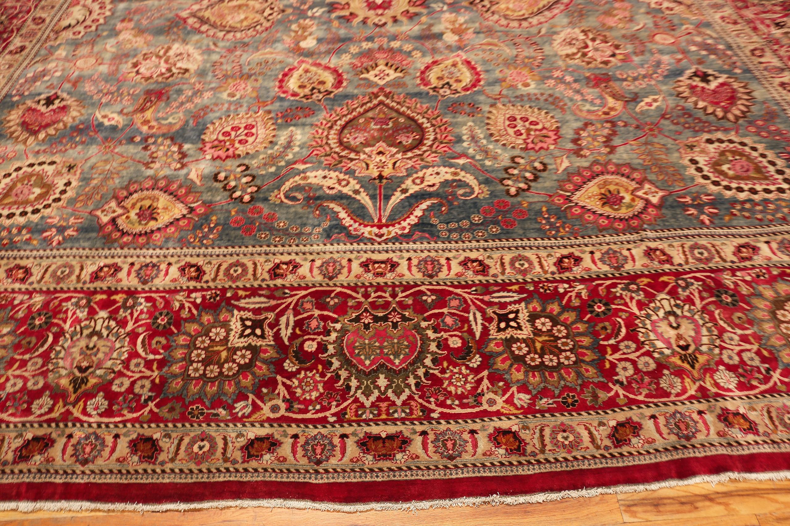 Superbe et luxueux tapis floral Khorassan ancien de taille palais, Pays d'origine : Tapis persans, Circa date : 1900's