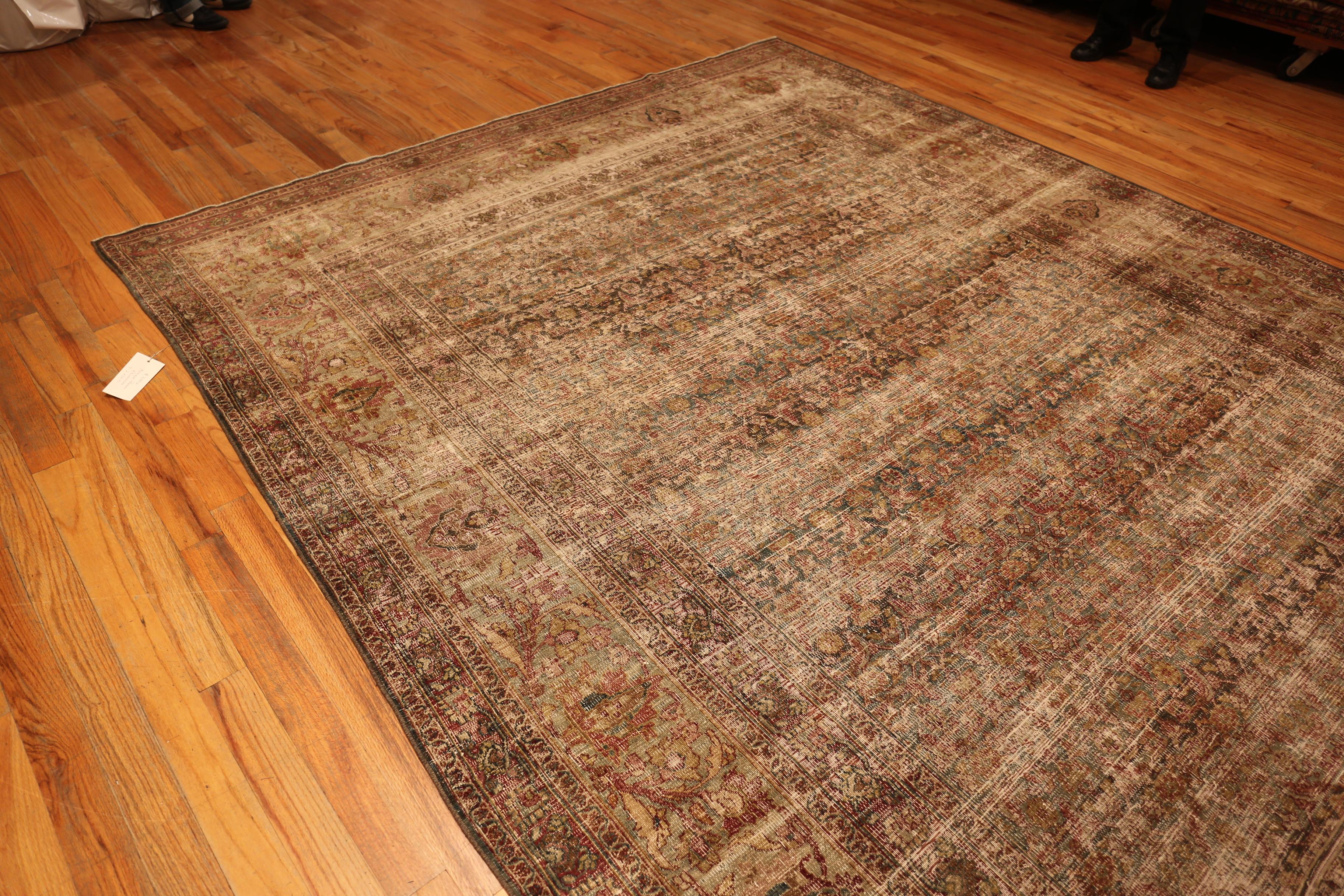 Nazmiyal Collection Antike persische Khorassan Teppich 9 ft 2 in x 12 ft (Handgeknüpft) im Angebot