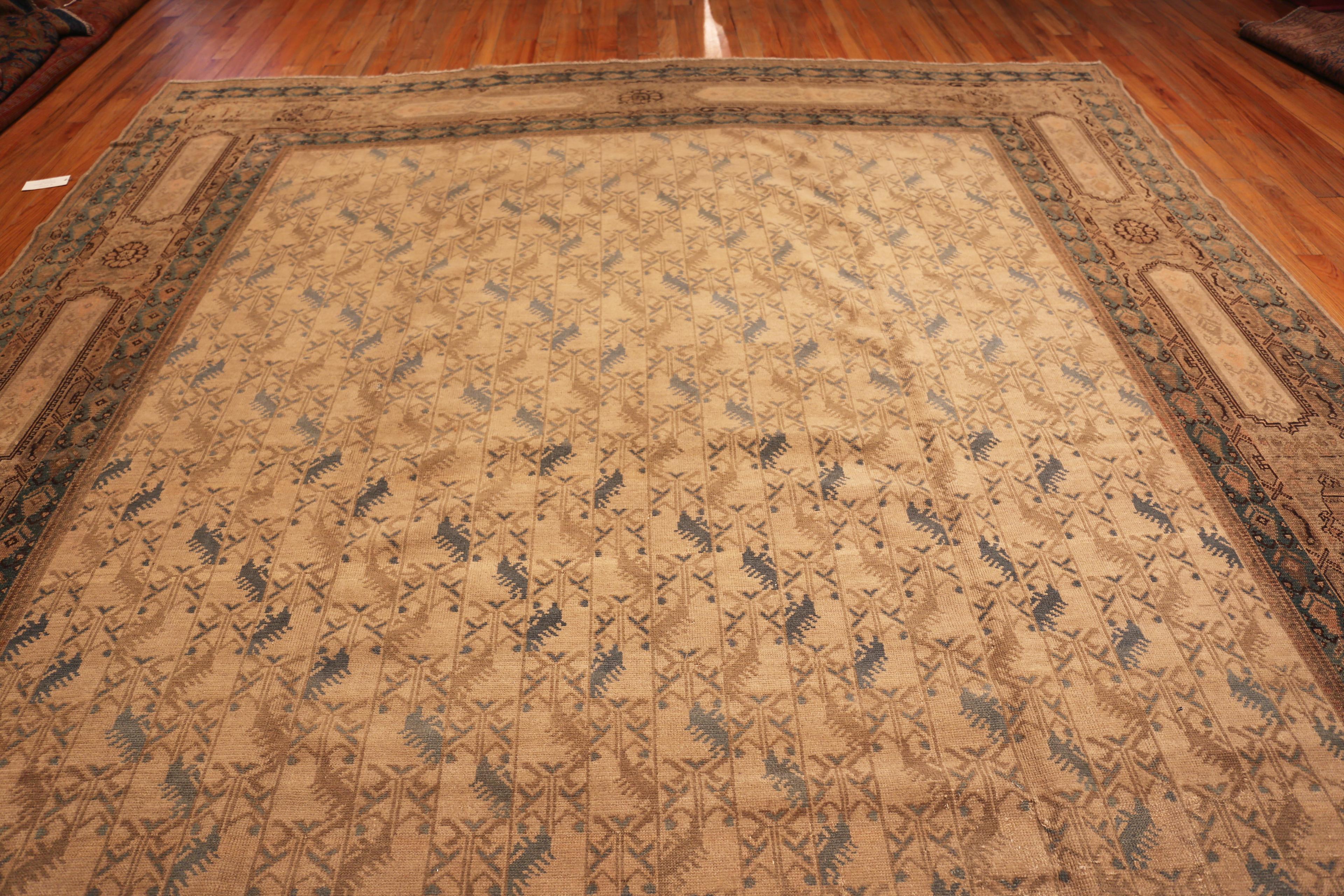 Nazmiyal Collection Antike persische Malayer Teppich 11 ft 8 in x 17 ft (Persisch) im Angebot
