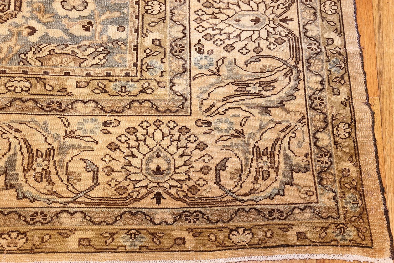 Antique Persian Malayer Rug. Size: 10 ft 5 in x 13 ft 8 in  For Sale 1