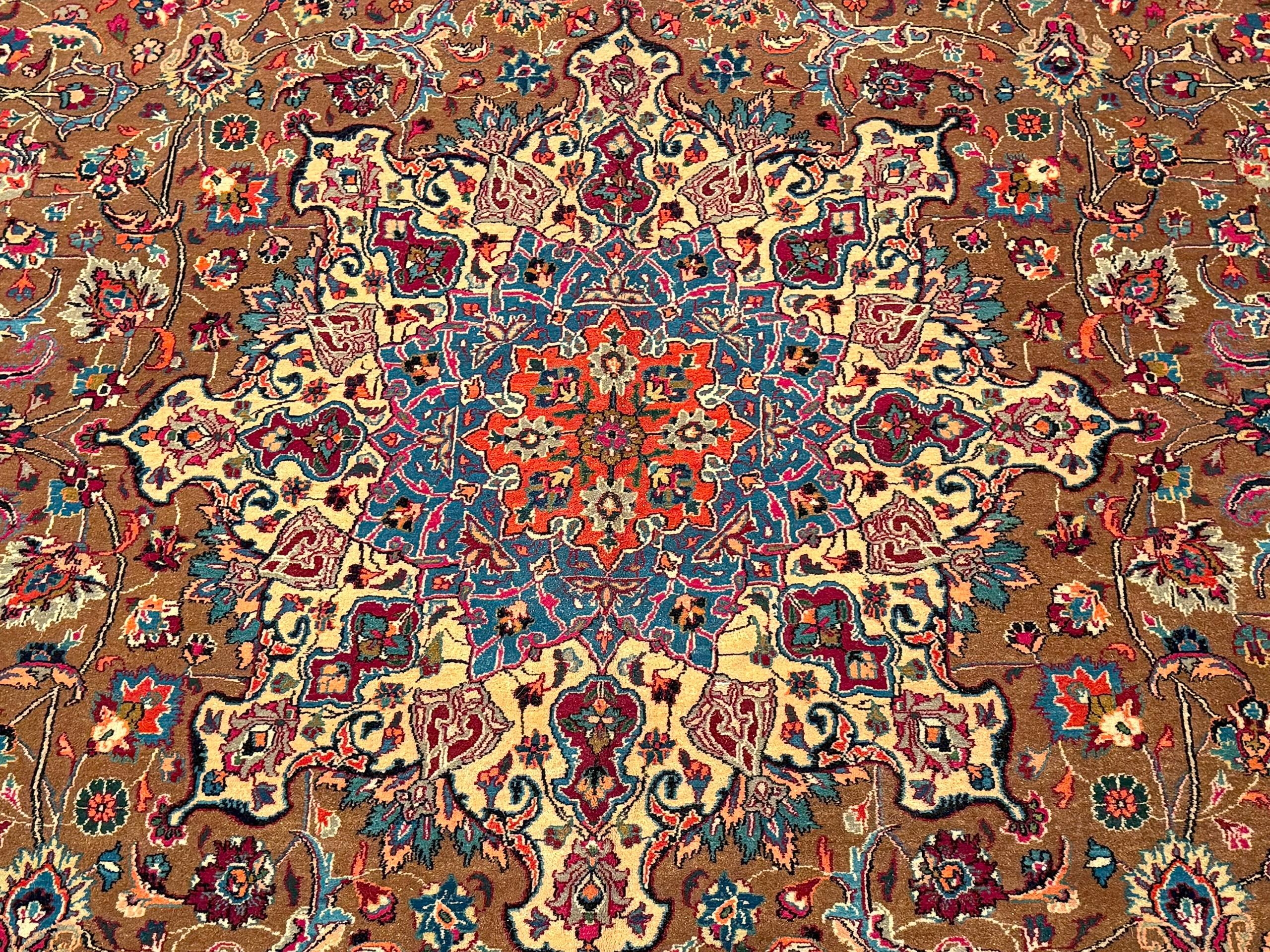 Nazmiyal Collection Antike persische Mashad Wolle & Seide Teppich 8 ft 1 in x 12 ft im Angebot 4