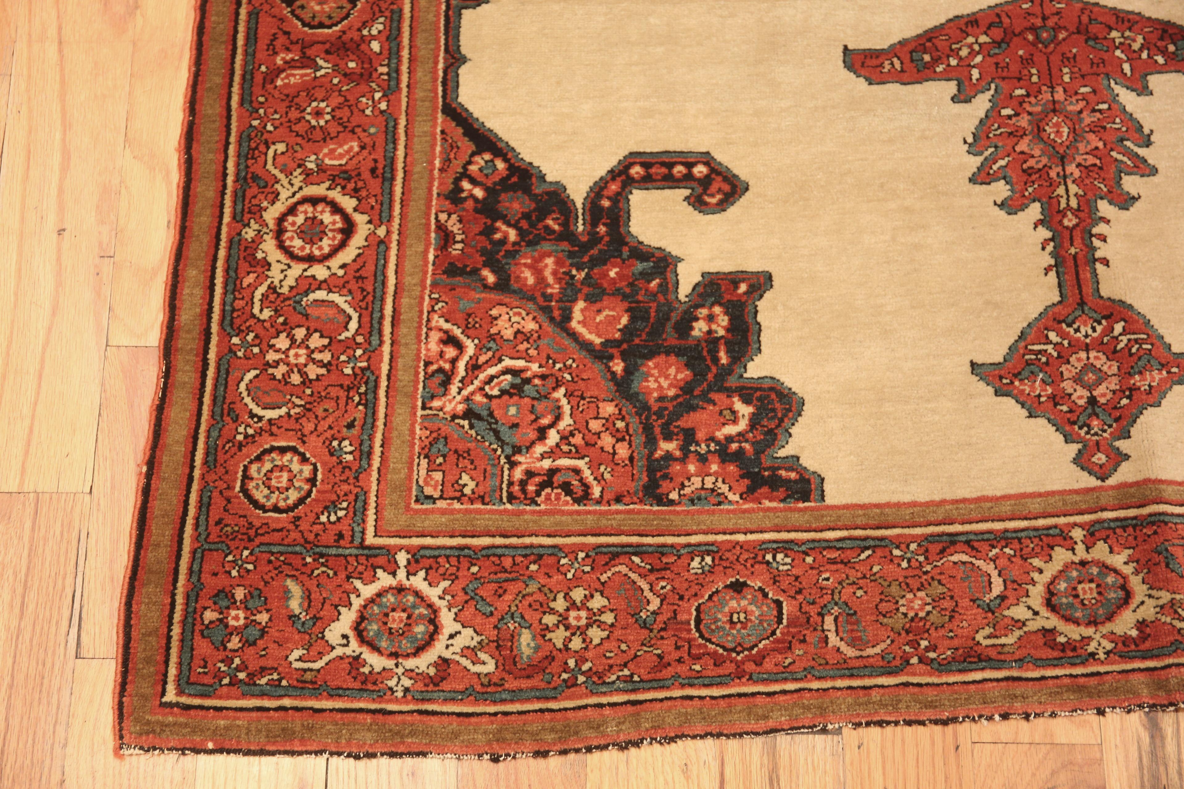 Antique Persian Mishan Malayer Rug. 4 ft 2 in x 6 ft 4 in In Good Condition For Sale In New York, NY