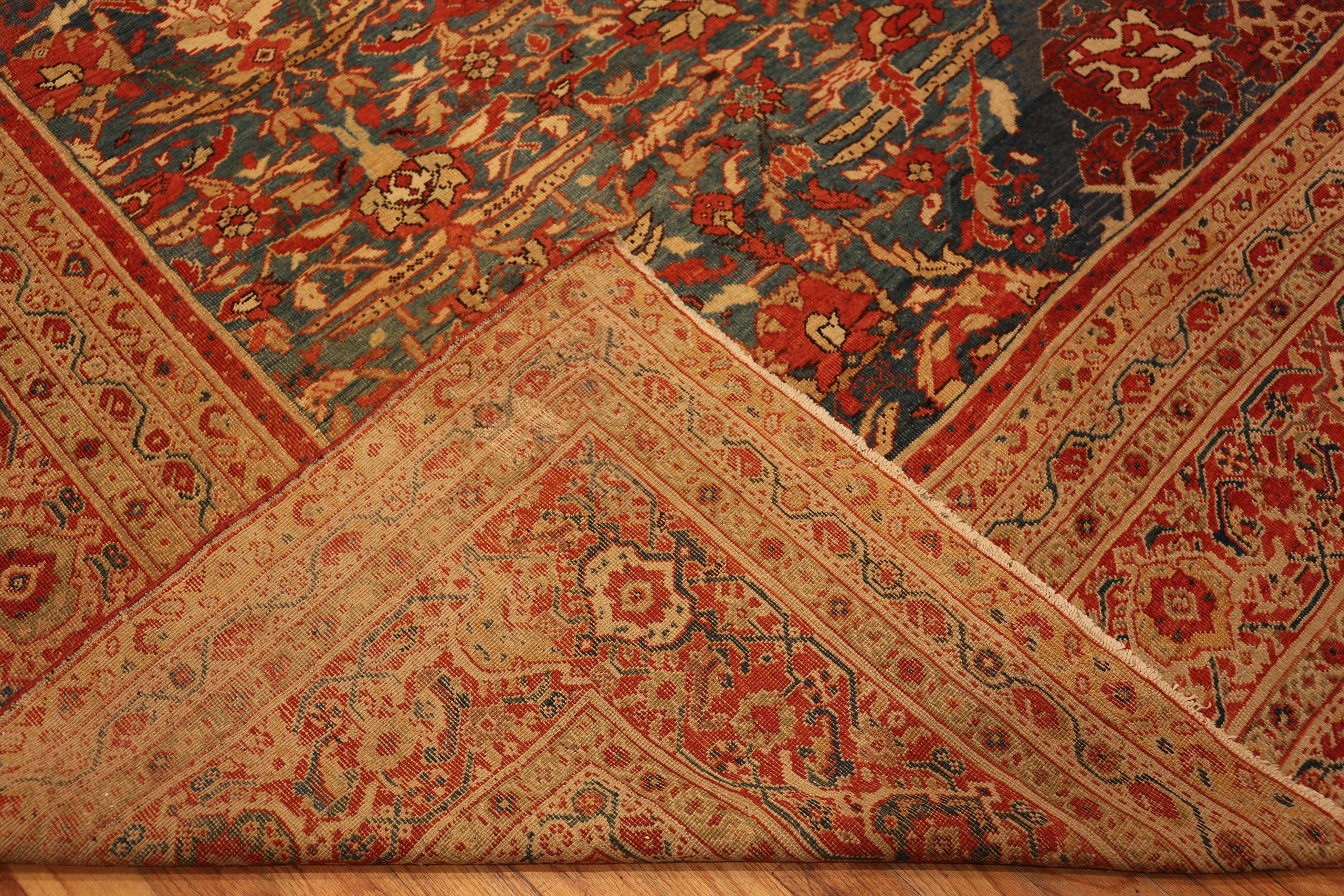 Noué à la main Nazmiyal Collection Antique Persian Rug 13 ft 2 in x 19 ft 3 in en vente
