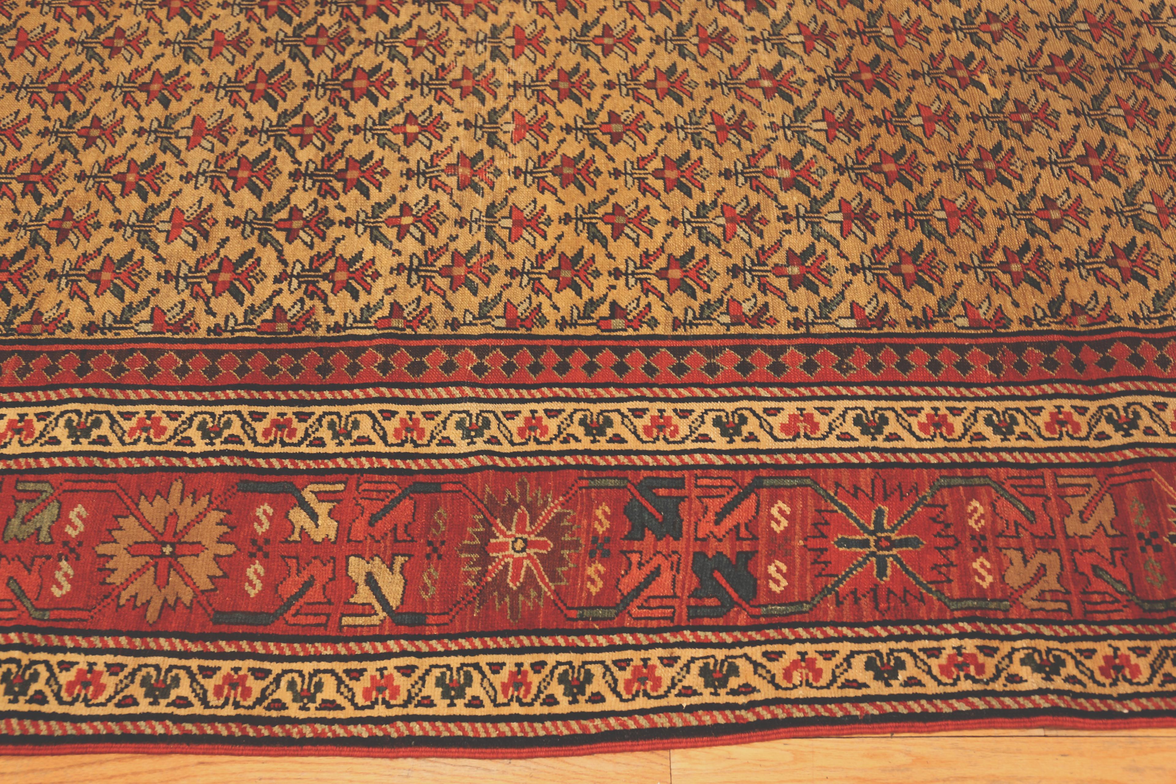 Kirman Tappeto persiano antico Nazmiyal Collection 6 ft 7 in x 9 ft 7 in in vendita