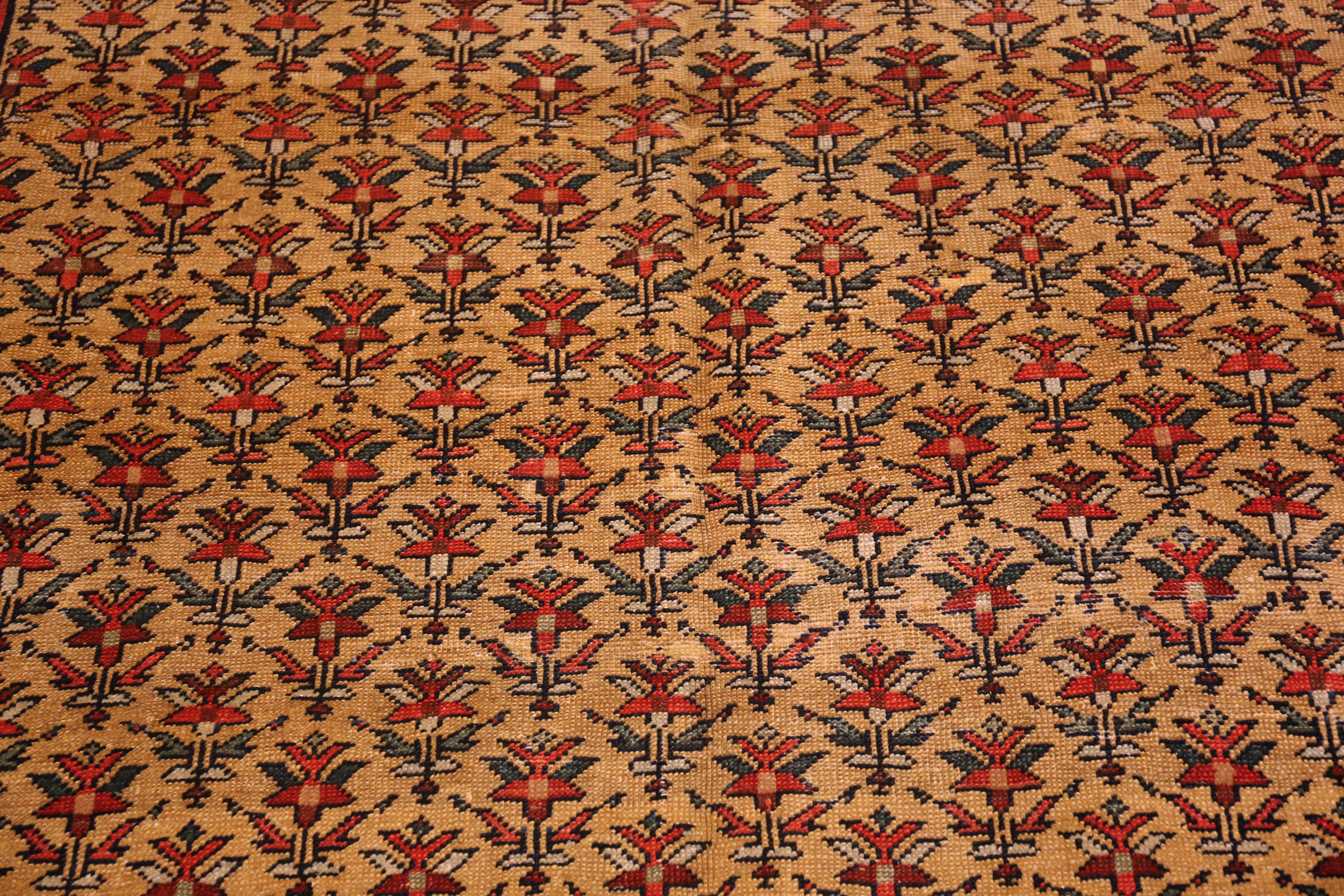 XX secolo Tappeto persiano antico Nazmiyal Collection 6 ft 7 in x 9 ft 7 in in vendita