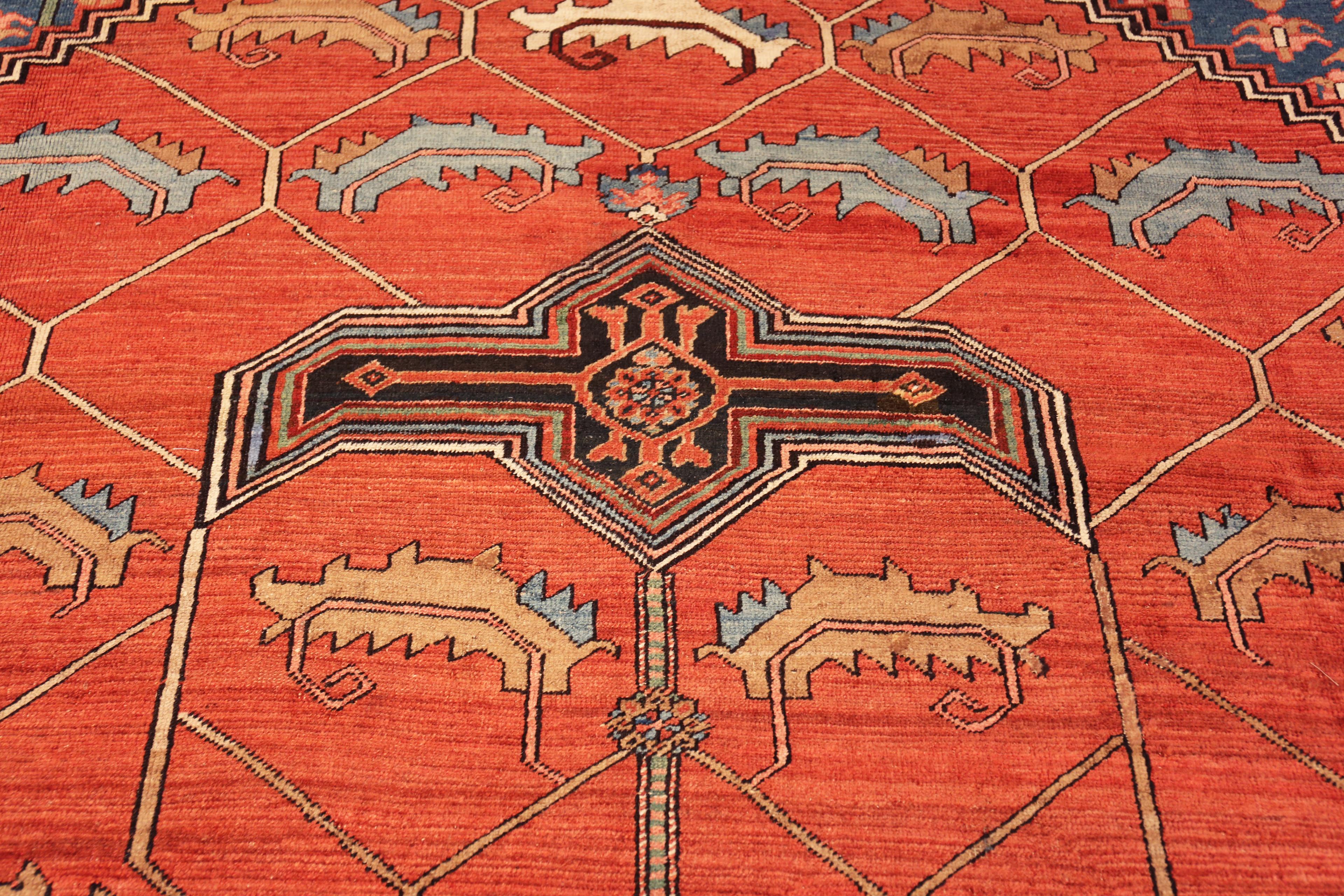 Tappeto Nazmiyal Collection Antique Persian Serapi 11 ft 10 in x 18 ft In condizioni buone in vendita a New York, NY