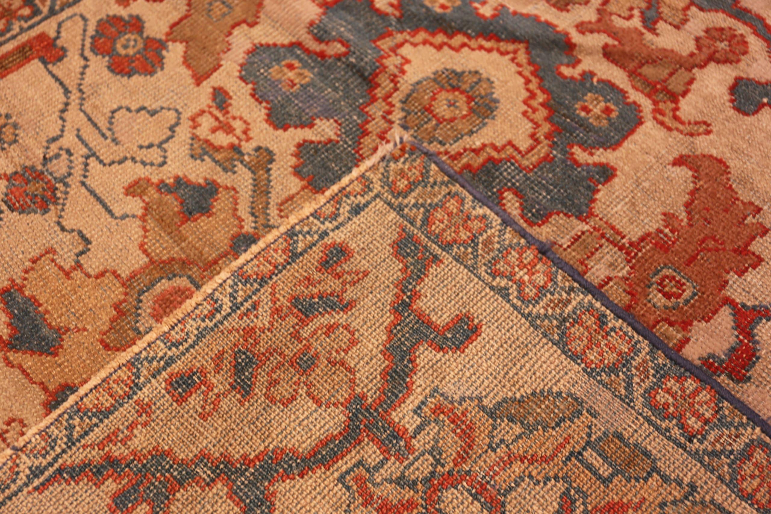 Nazmiyal Collection Alfombra Persa Antigua Sultanabad Wagireh 1,8 m x 1,8 m en Bueno estado para la venta en New York, NY