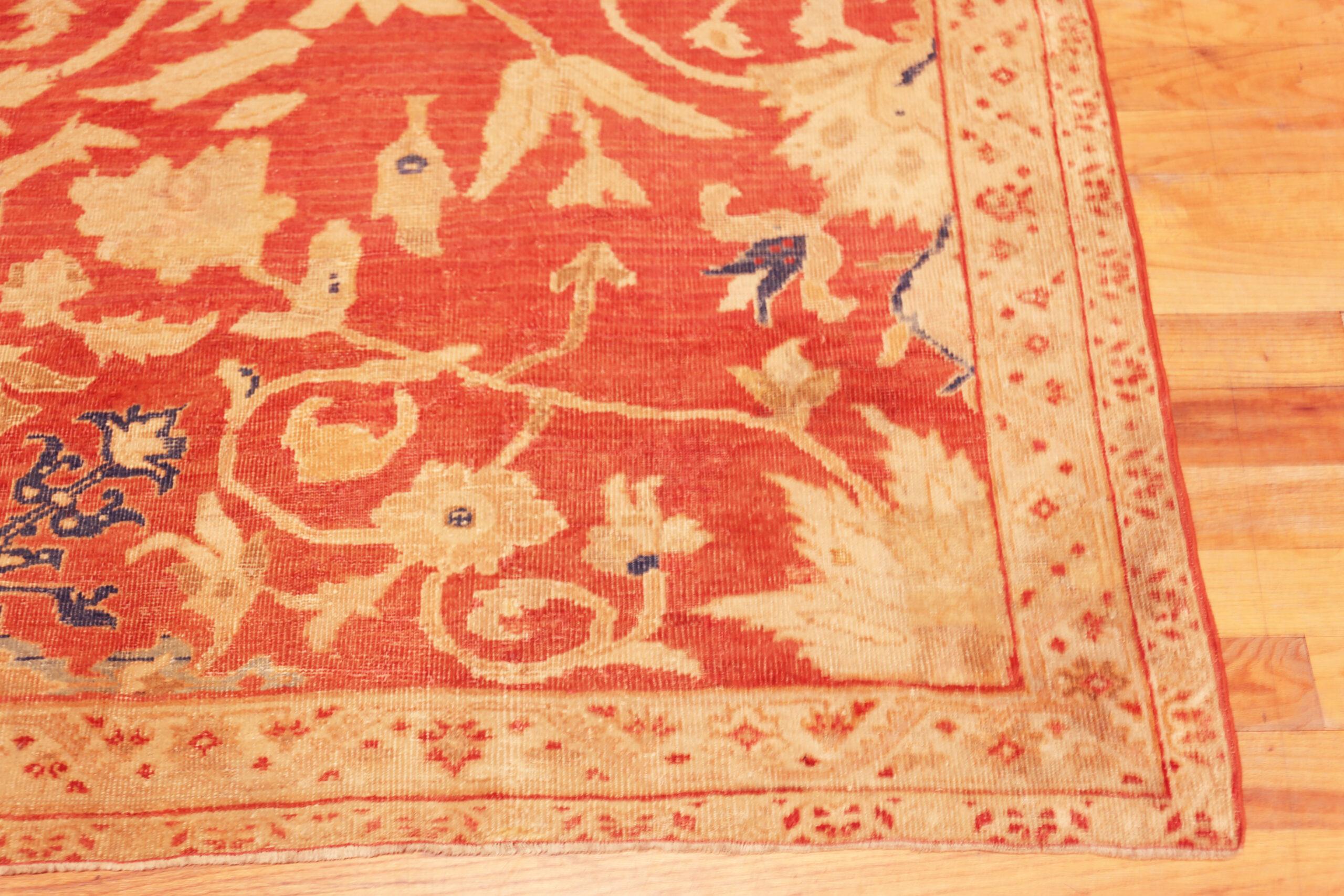 Collection Sultanabad Rugs Antique Persan 4 ft 9 in x 5 ft 7 in Bon état - En vente à New York, NY