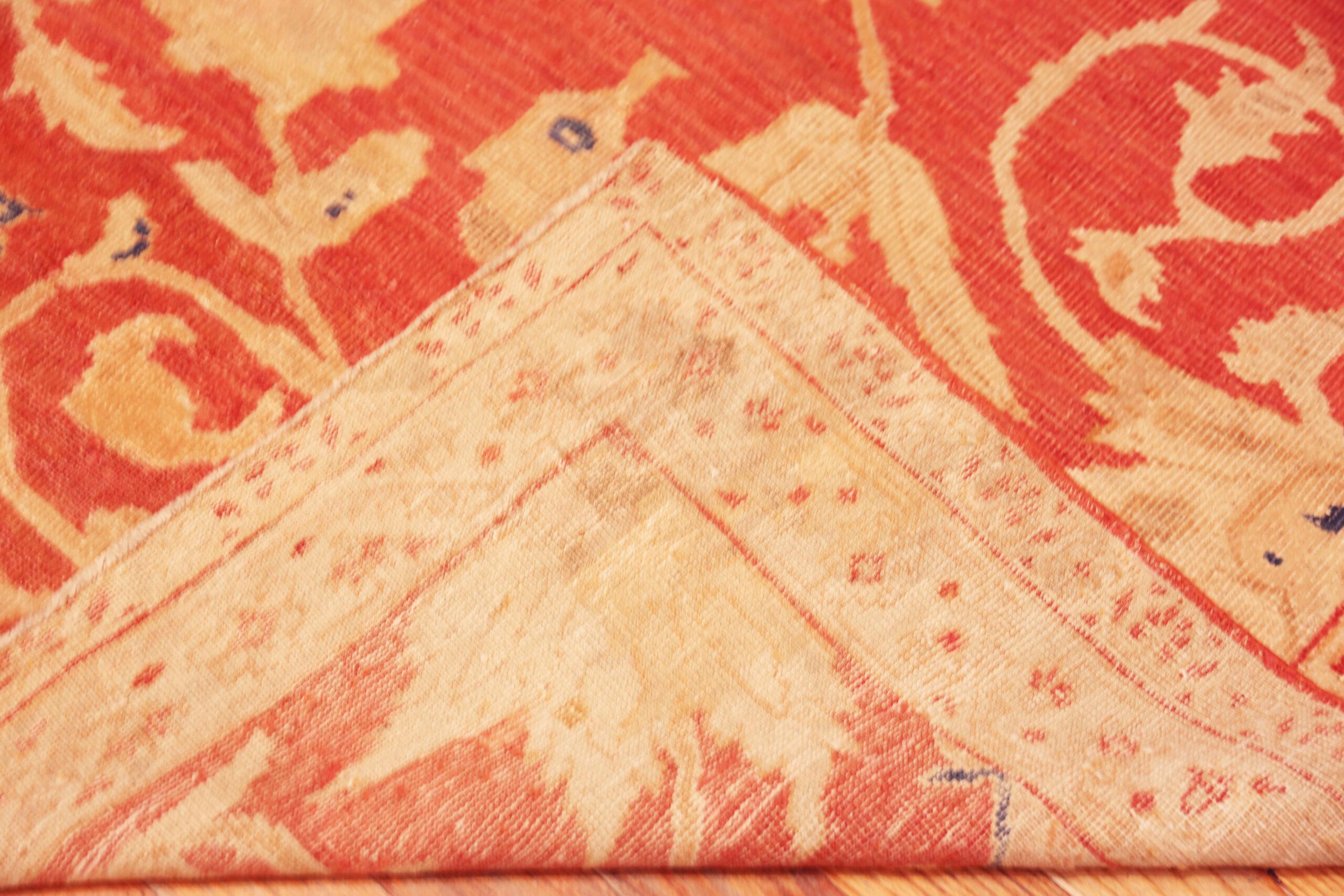 20ième siècle Collection Sultanabad Rugs Antique Persan 4 ft 9 in x 5 ft 7 in en vente