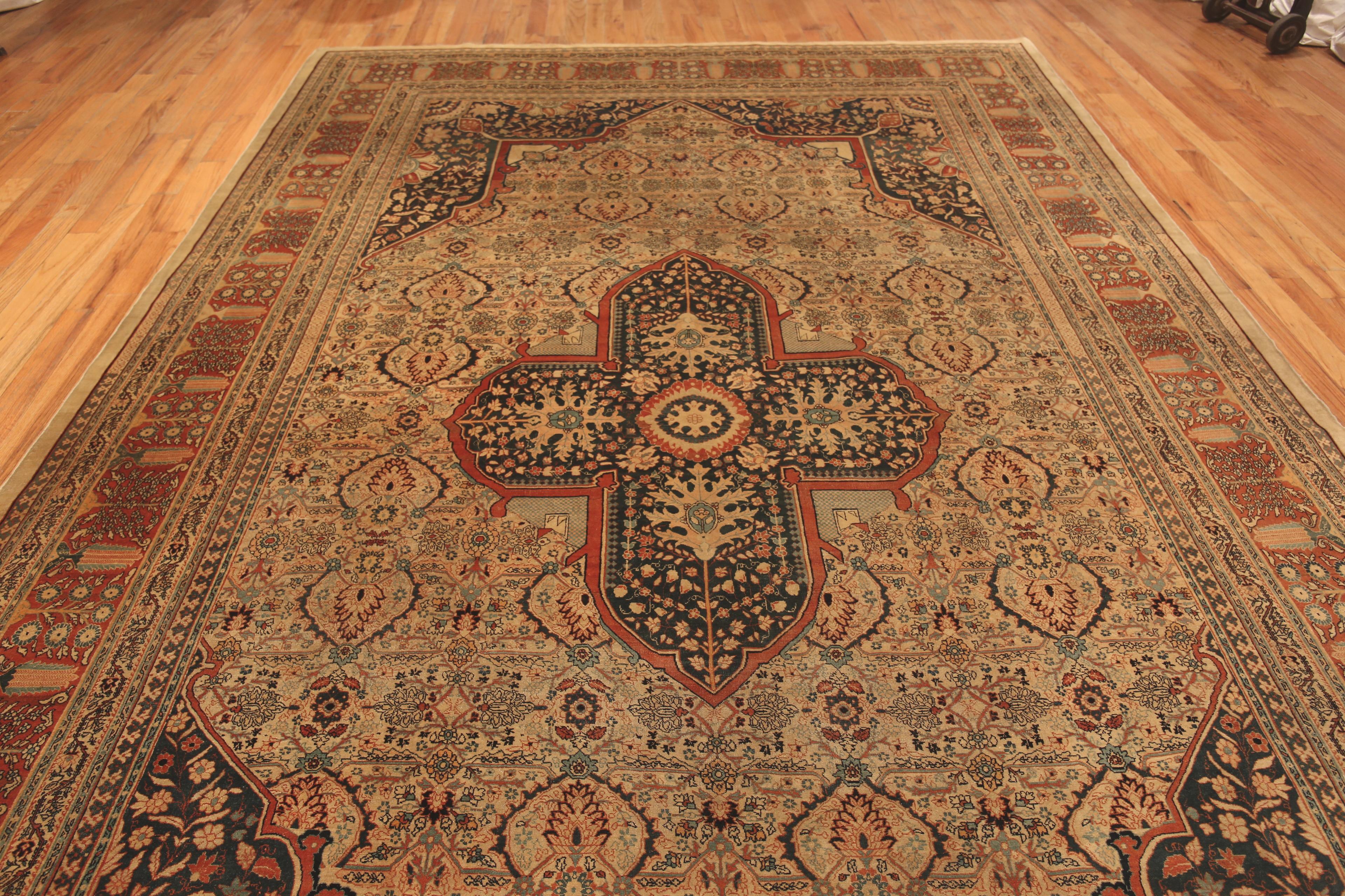 Large Antique Persian Tabriz Haji Jalili Rug, Country of Origin: Persian Rugs, Circa date: 1880. Size: 9 ft 6 in x 15 ft 4 in (2.9 m x 4.67 m)
