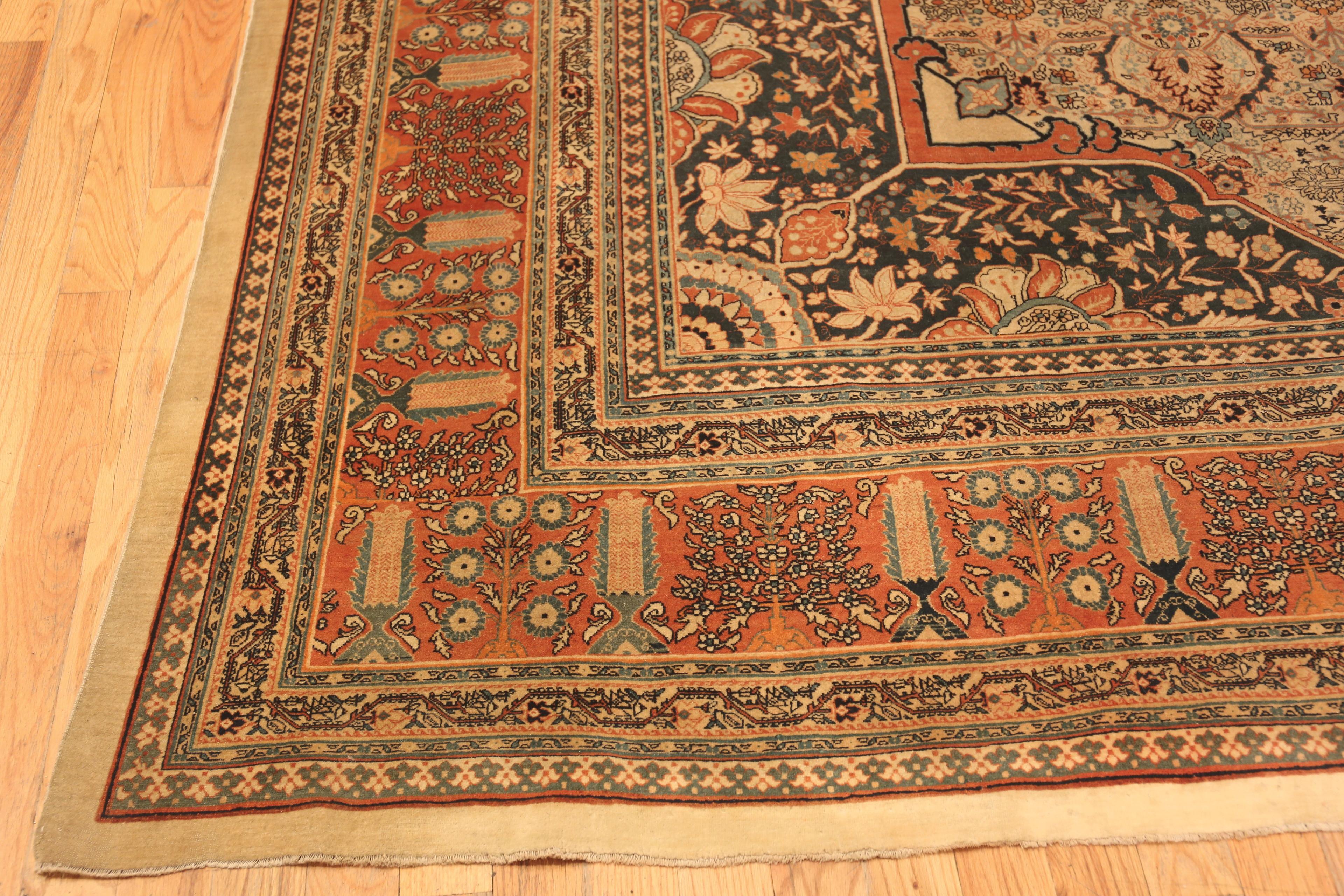 19th Century Antique Persian Tabriz Haji Jalili Rug. 9 ft 6 inx 15 ft 4in For Sale