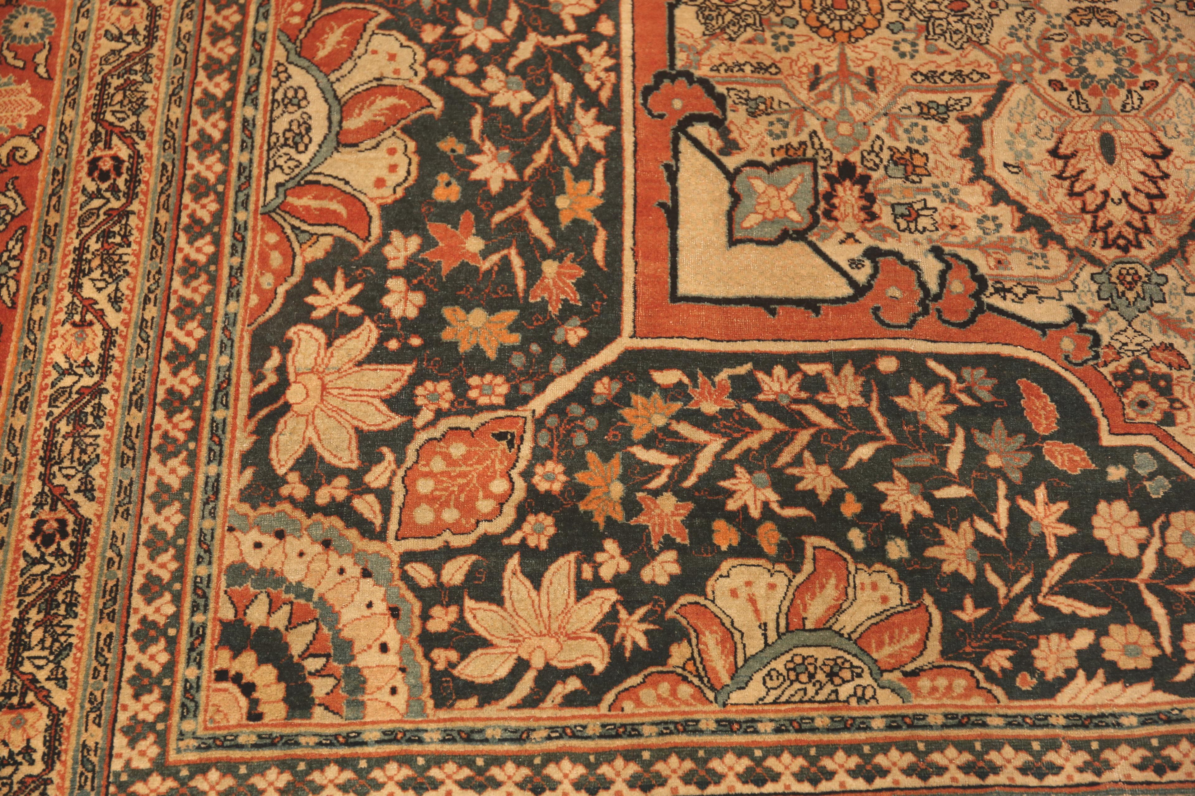 Wool Antique Persian Tabriz Haji Jalili Rug. 9 ft 6 inx 15 ft 4in For Sale