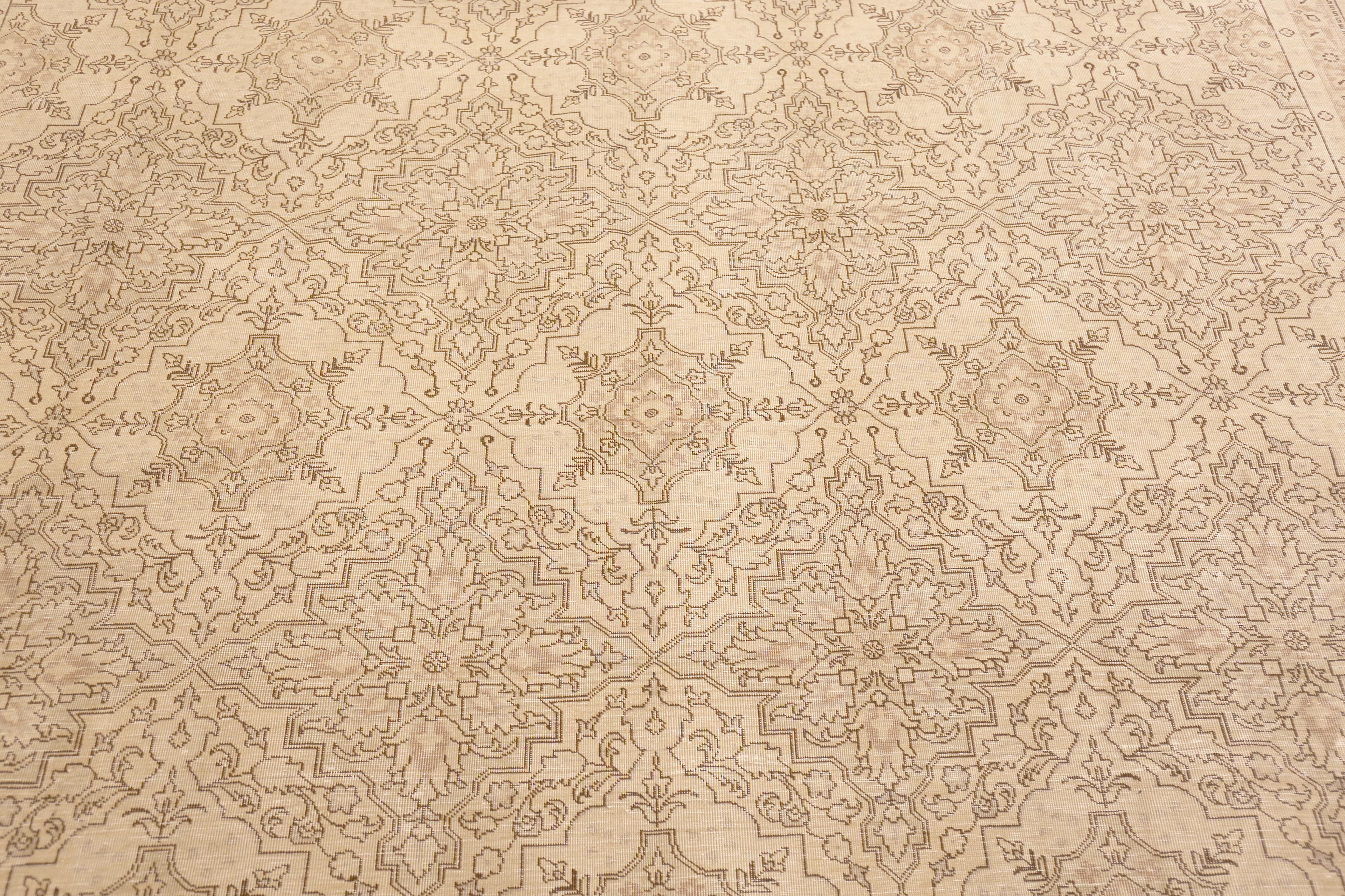 Nazmiyal Collection Tappeto Tabriz Persiano Antico 10 ft x 13 ft 4 in in vendita 2