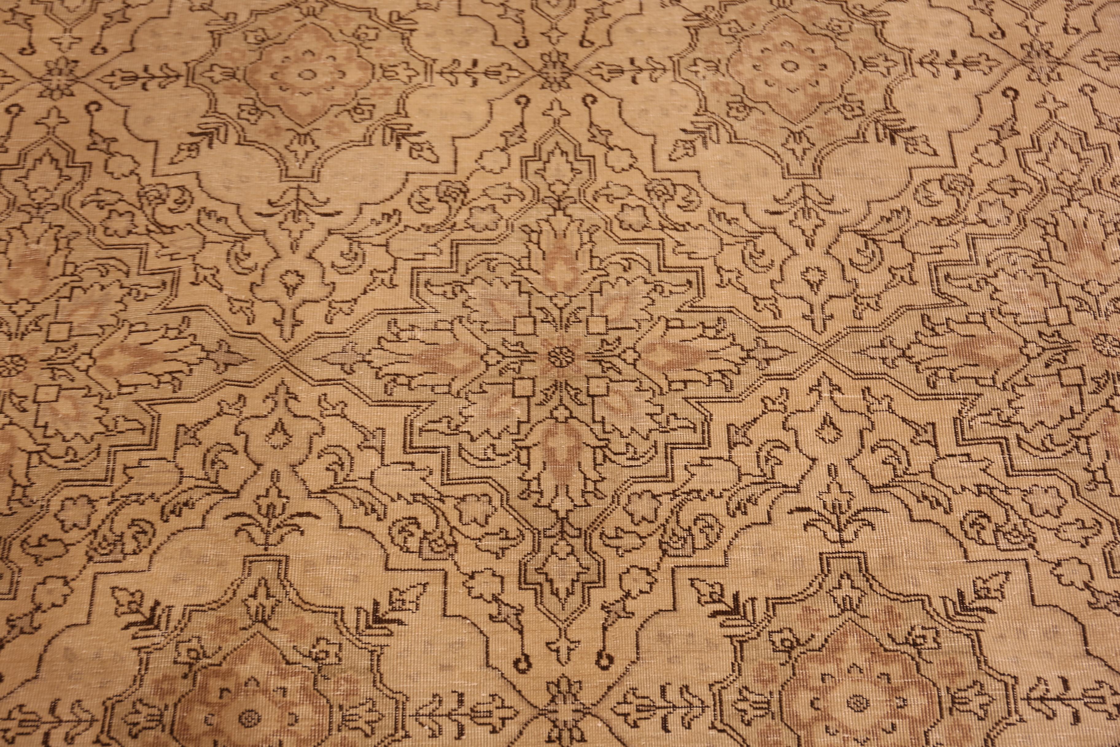 Nazmiyal Collection Antique Persian Tabriz Rug 10 ft x 13 ft 4 in For Sale 3