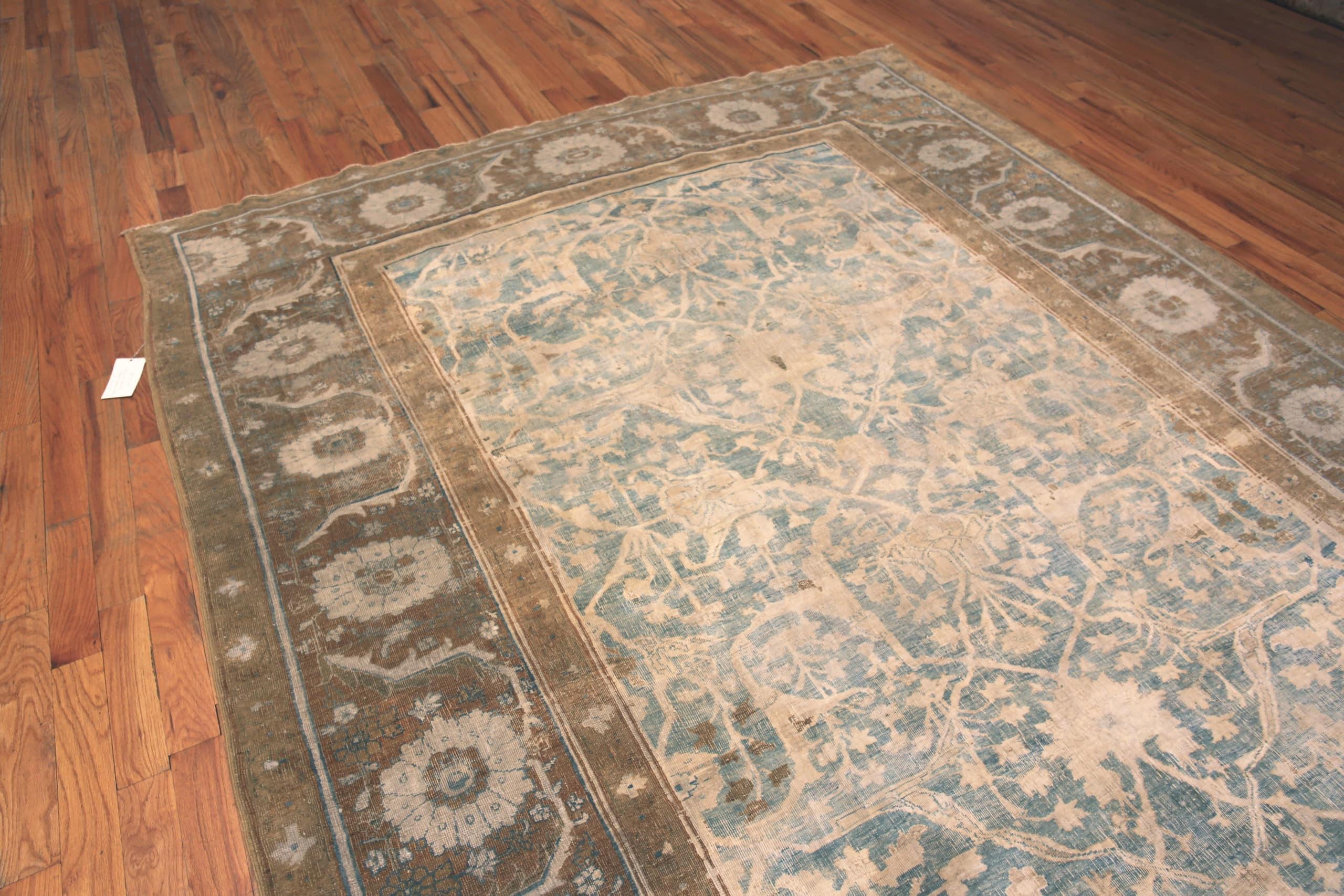 Early 20th Century Nazmiyal Collection Antique Persian Tabriz Rug. 8 Ft 6 in x 11 Ft 1 in