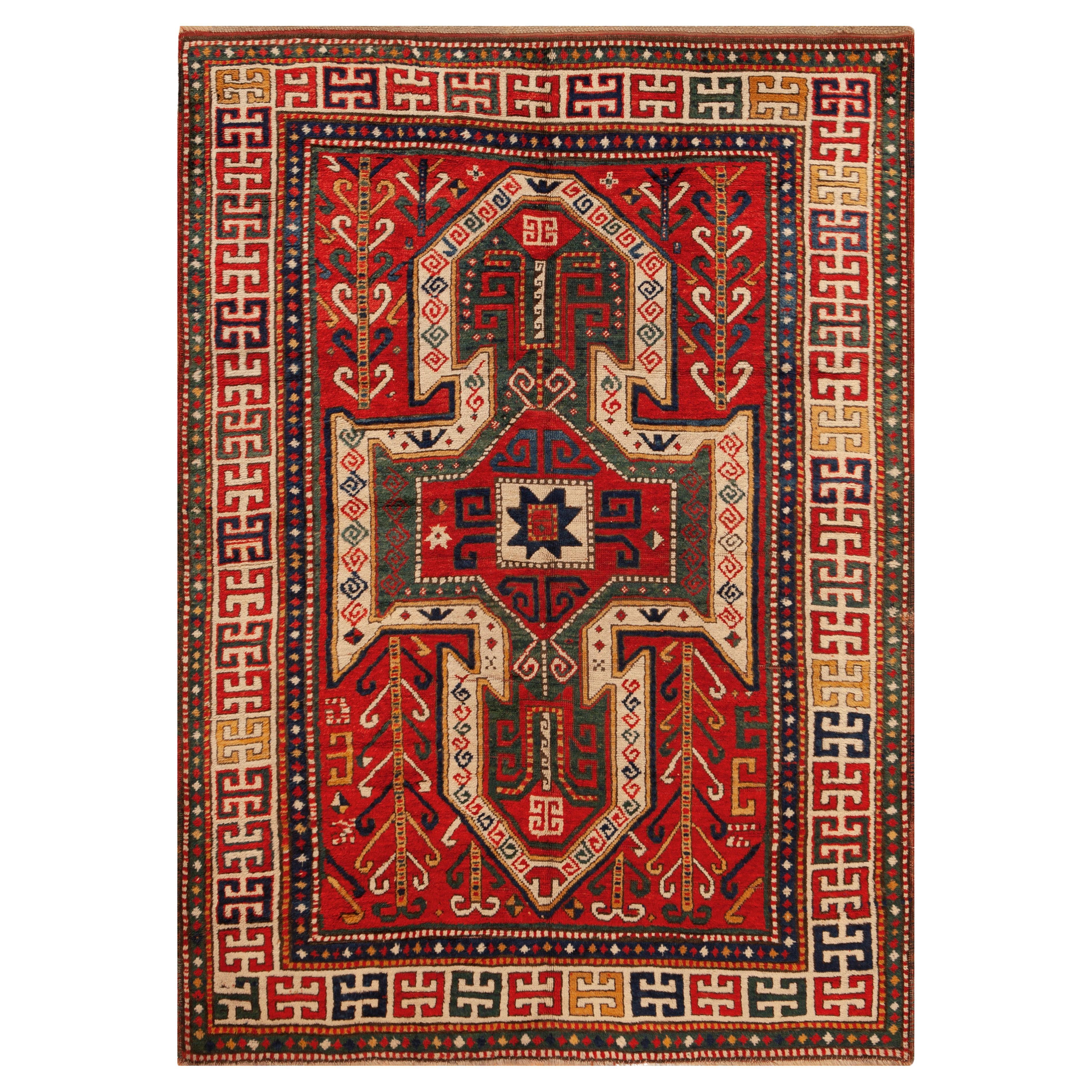 Collection Nazmiyal Collection Antique Sewan Kazak Tapis Géométrique 5 ft 2 in x 7 ft 4 in