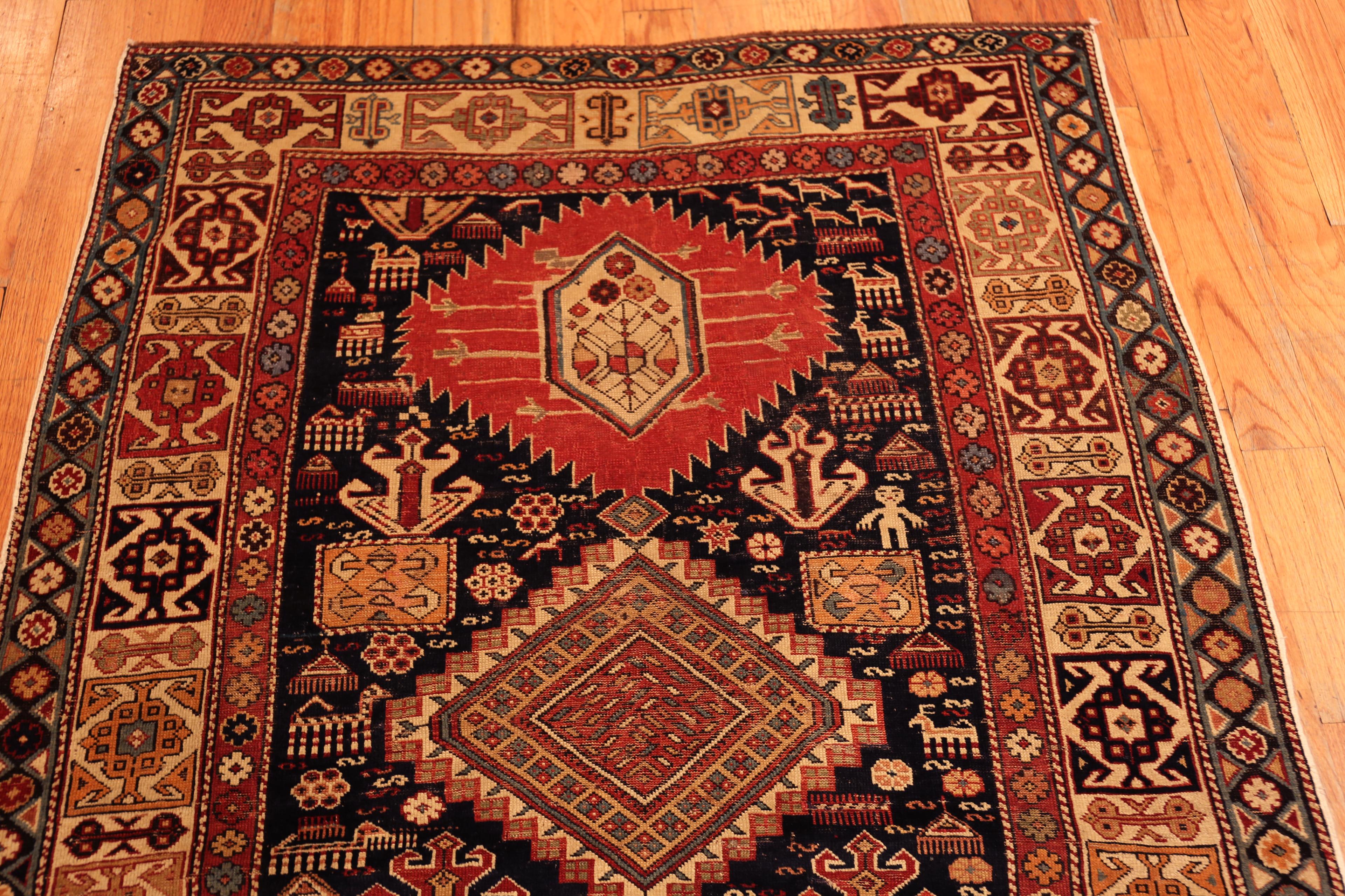 Tribal Collection Antiques Shirvan Rug with Folk Art 3 ft 9 in x 5 ft 10 in en vente