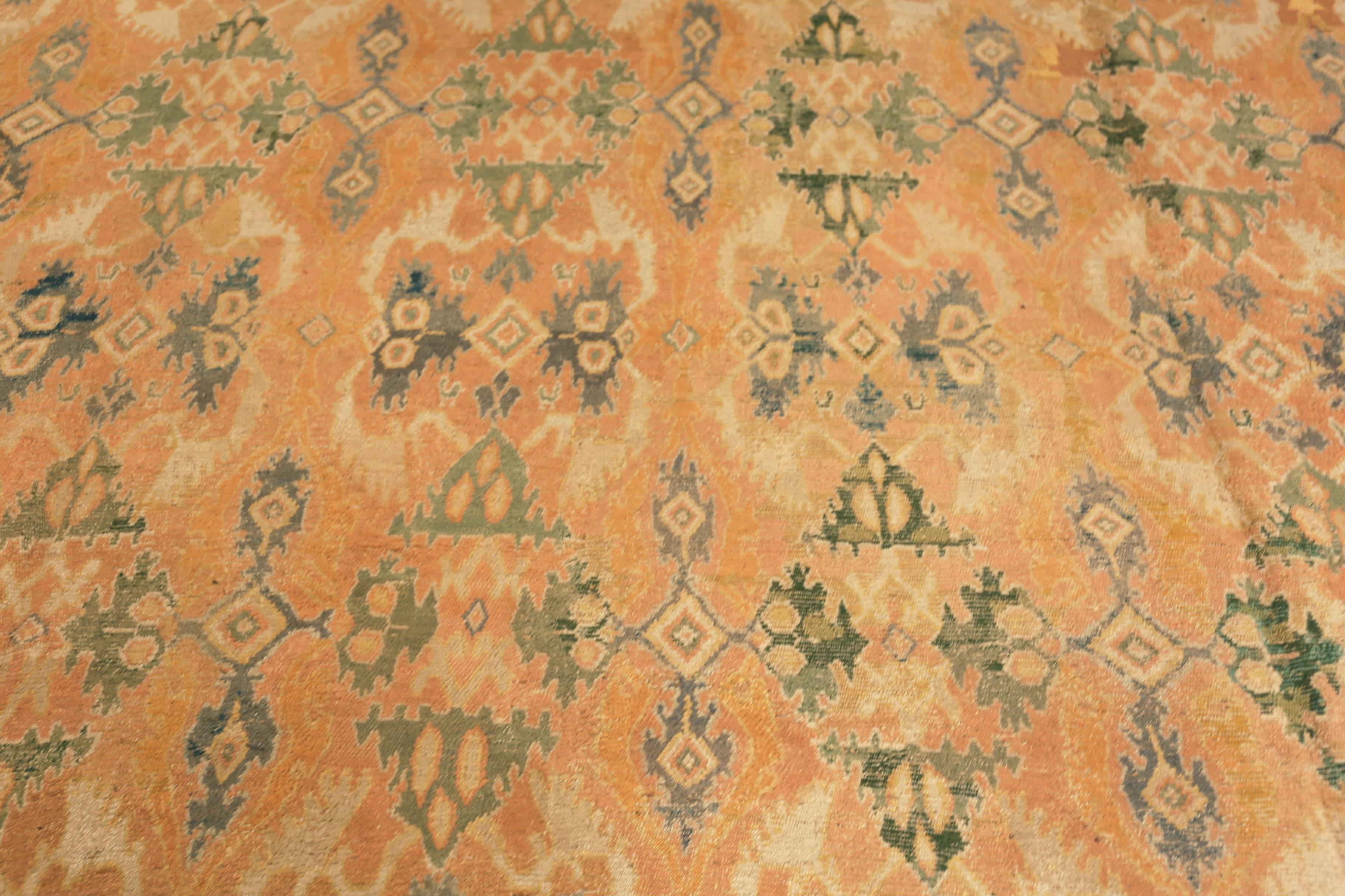 Annodato a mano Nazmiyal Collection Antique Spanish Carpet 13 ft 2 in x 19 ft 9 in in vendita