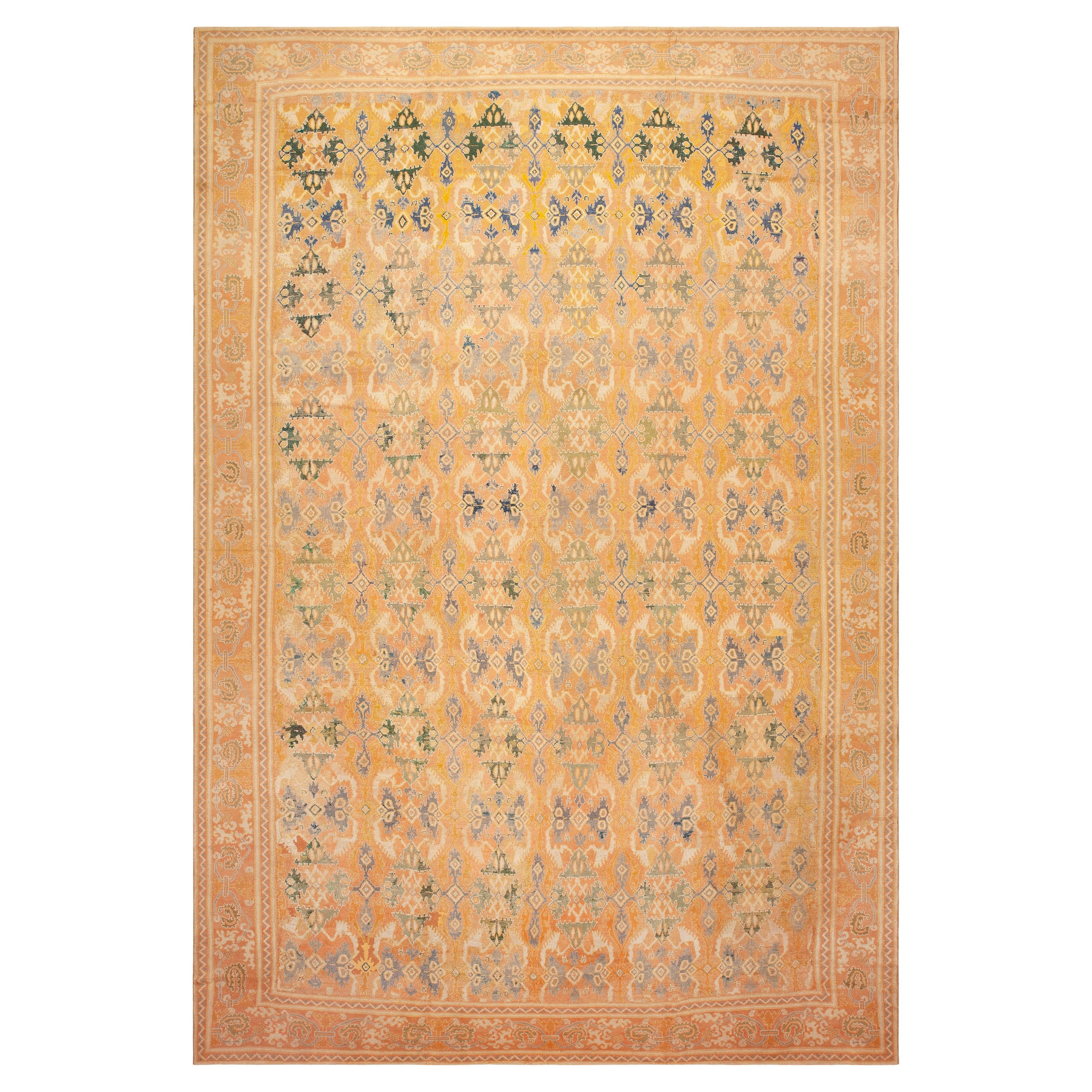 Nazmiyal Collection Antique Spanish Carpet 13 ft 2 in x 19 ft 9 in in vendita