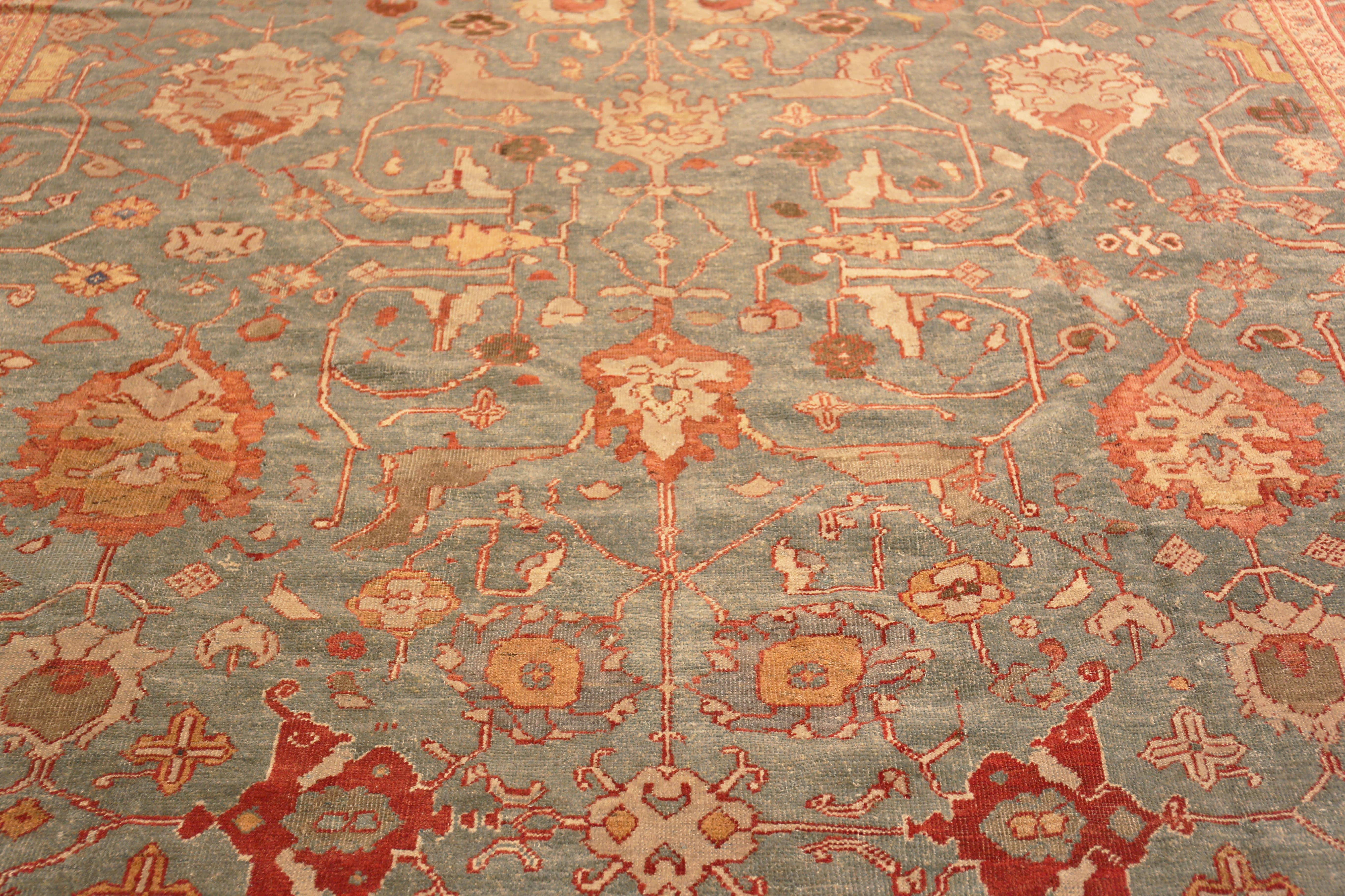 Nazmiyal Collection Antique Sultanabad Rugs Persiano 10 ft 8 in x 14 ft 4 in In condizioni buone in vendita a New York, NY
