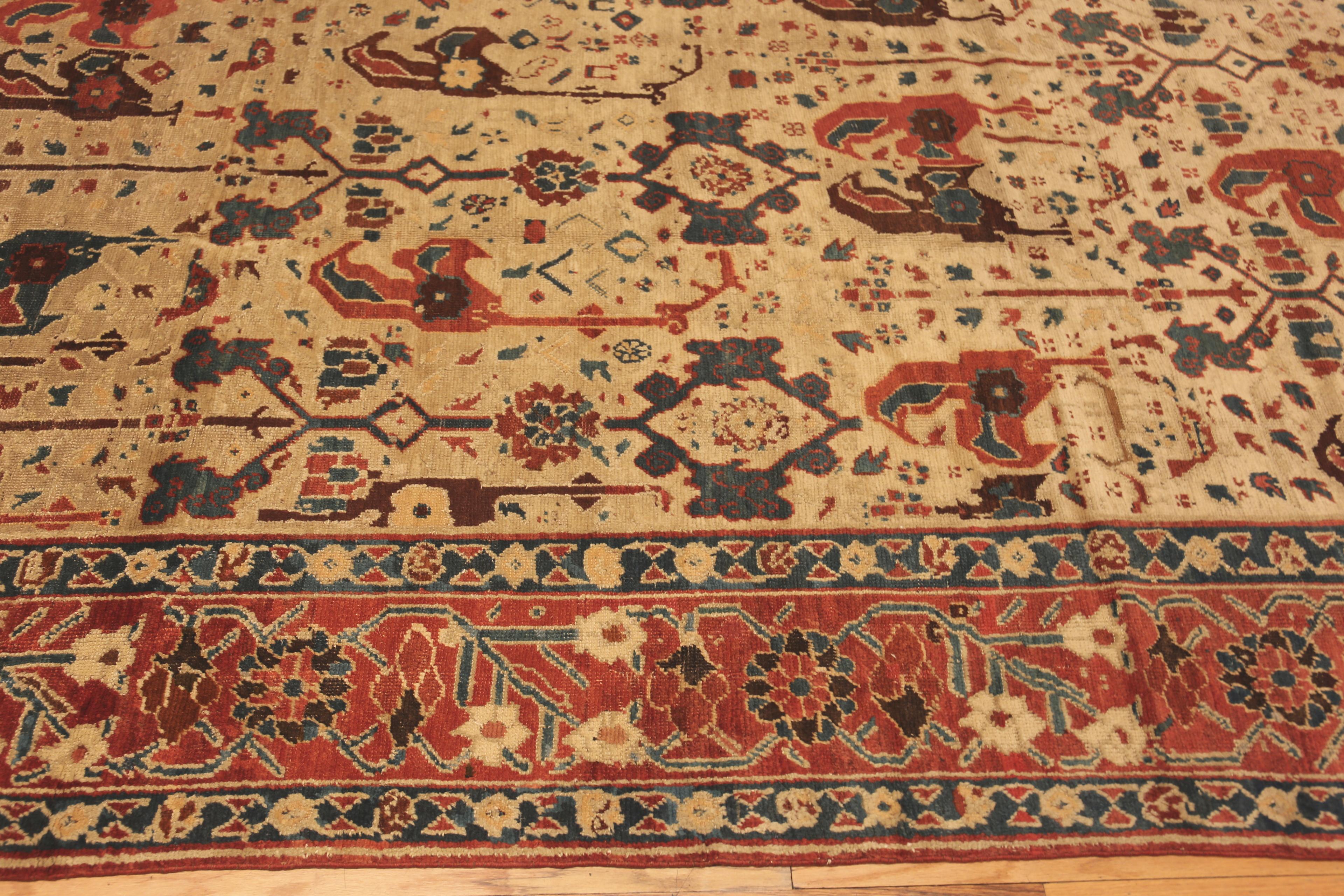 Hand-Knotted Antique Tribal Persian Bakshaish Rug. 8 ft 8 in x 11 ft 3 in For Sale