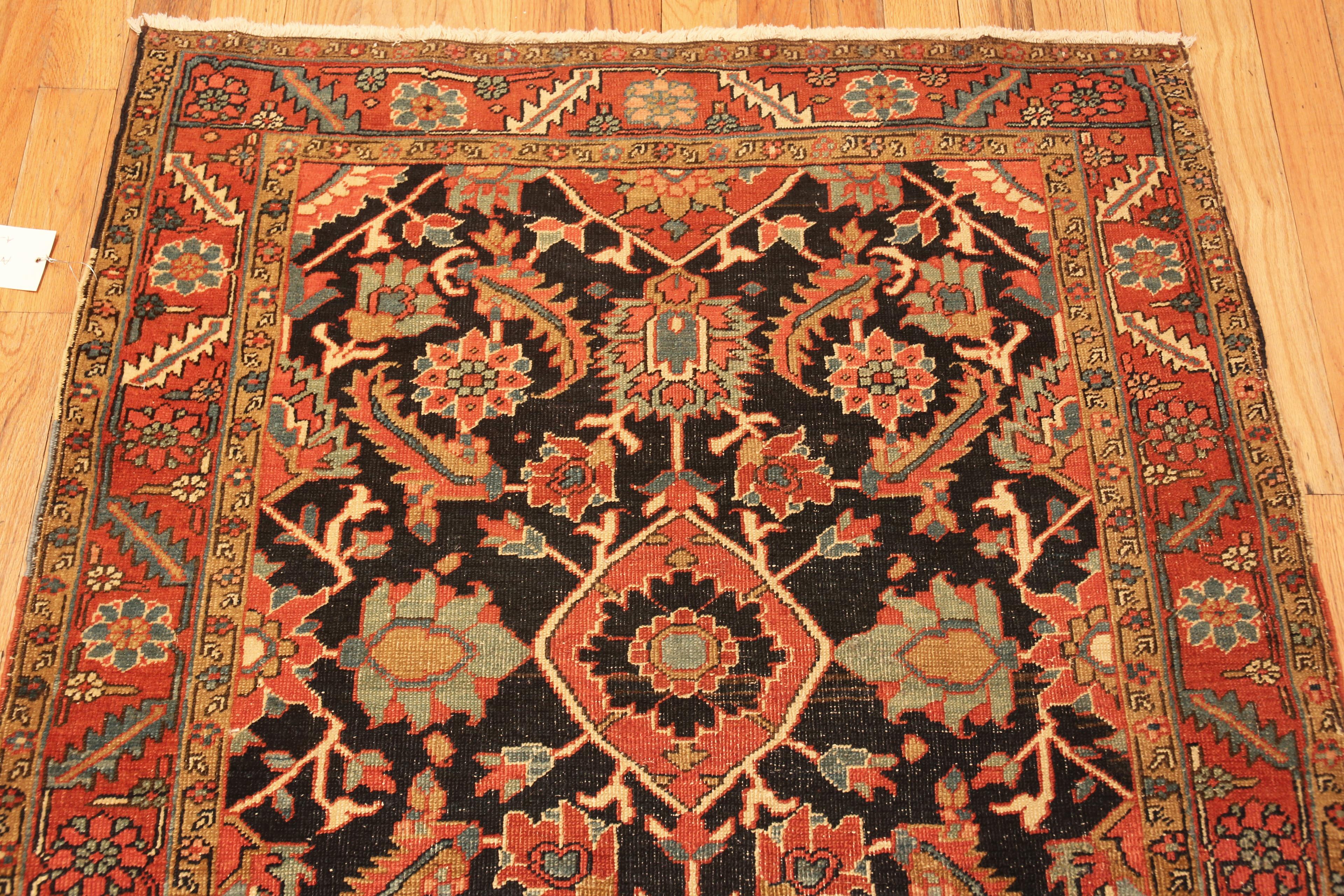 Hand-Knotted Antique Tribal Persian Heriz Rug. 4 ft x 4 ft 8 in For Sale