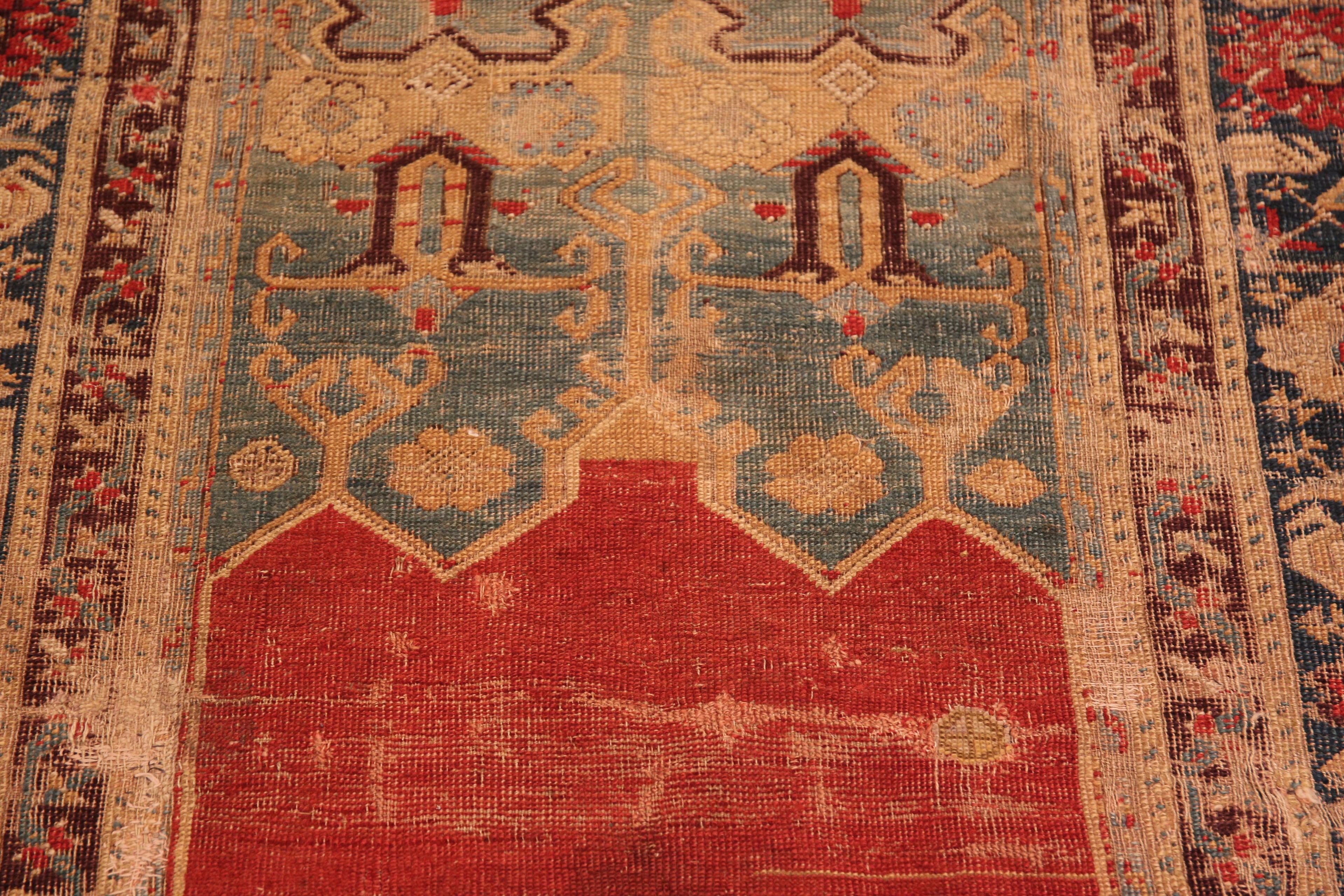 19th Century Antique Turkish Ladik Prayer Rug. 3 ft 3 in x 5 ft 8 in For Sale