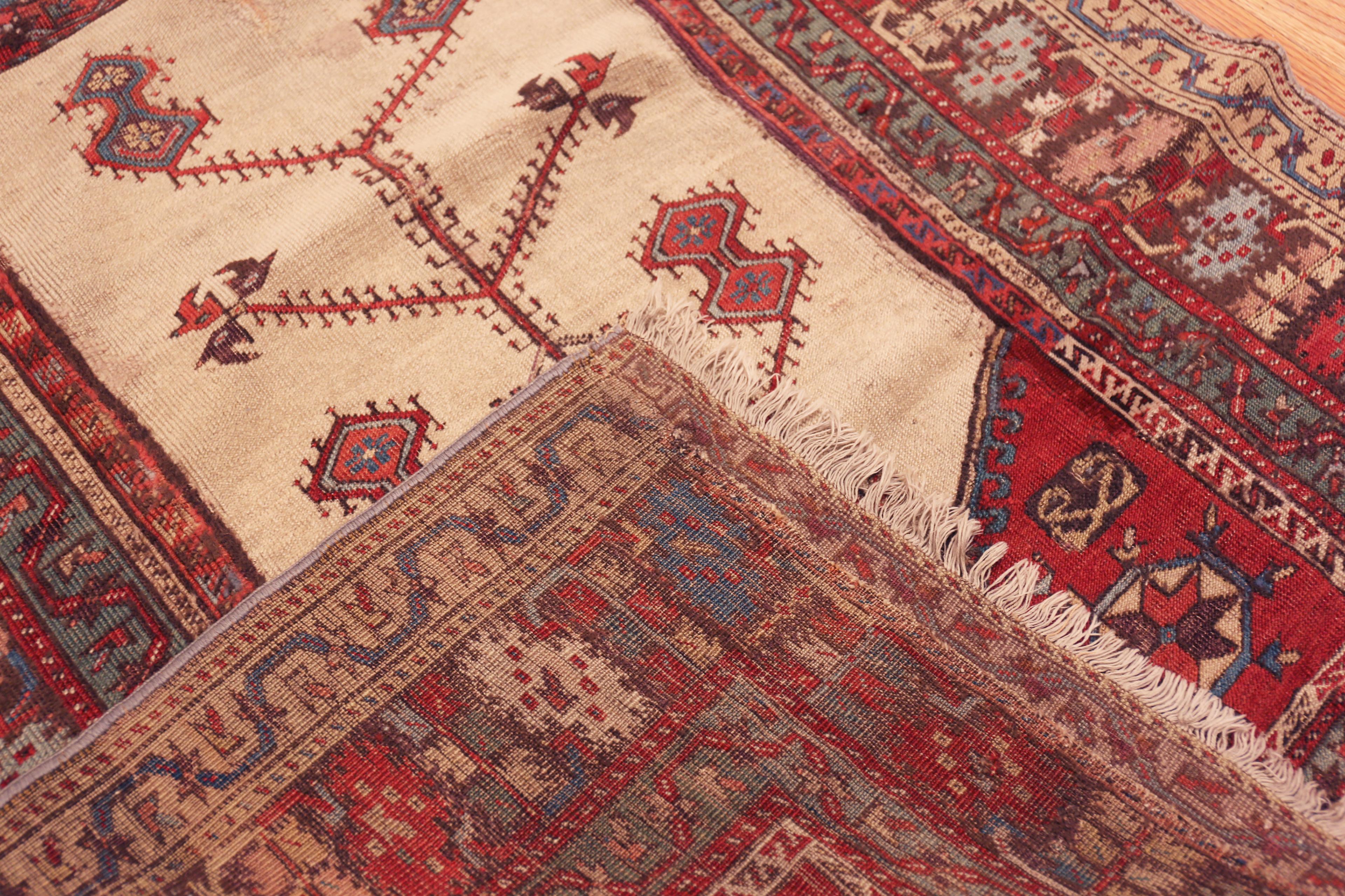 Nazmiyal Collection Antike türkische Ladik Gebetsteppich 3 ft 6 in x 5 ft 2 in im Angebot 3