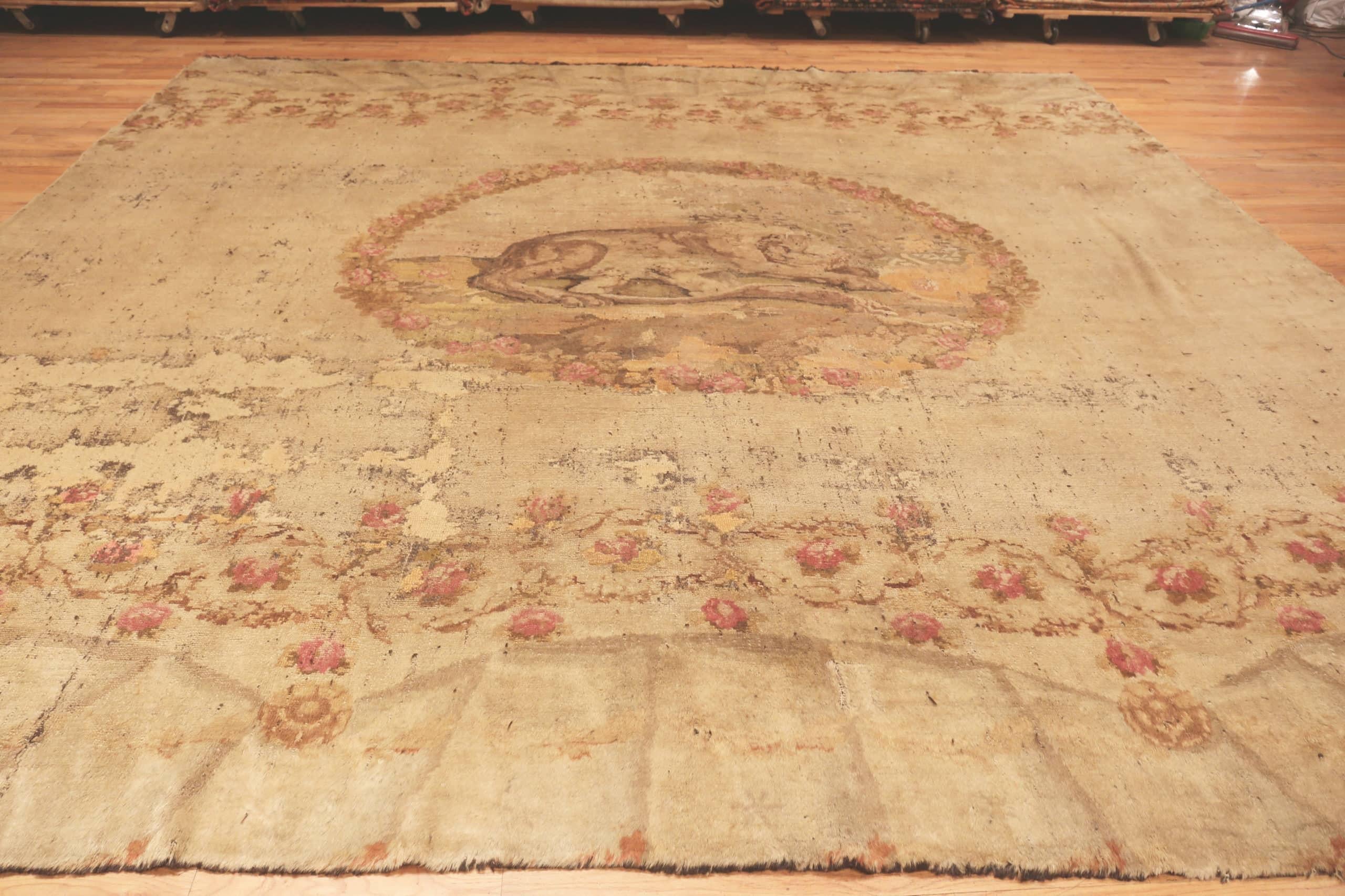 Preciosa y Rara Alfombra Ucraniana Antigua, País de Origen: Ucrania, Fecha Circa: Finales del siglo XIX