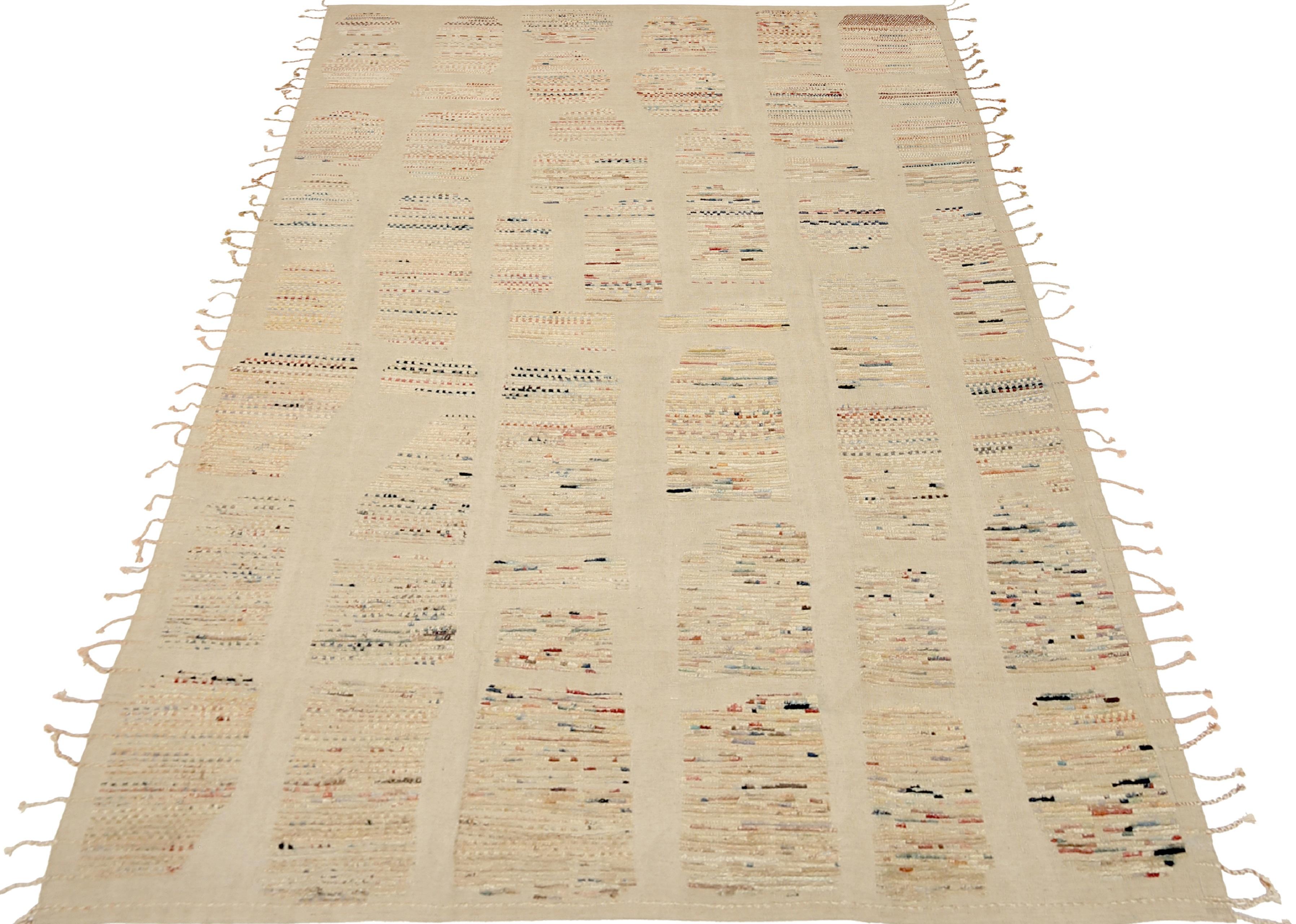 Contemporary Nazmiyal Collection Beige Colorful Modern Distressed Rug. 9 ft 4 in x 13 ft 8 in