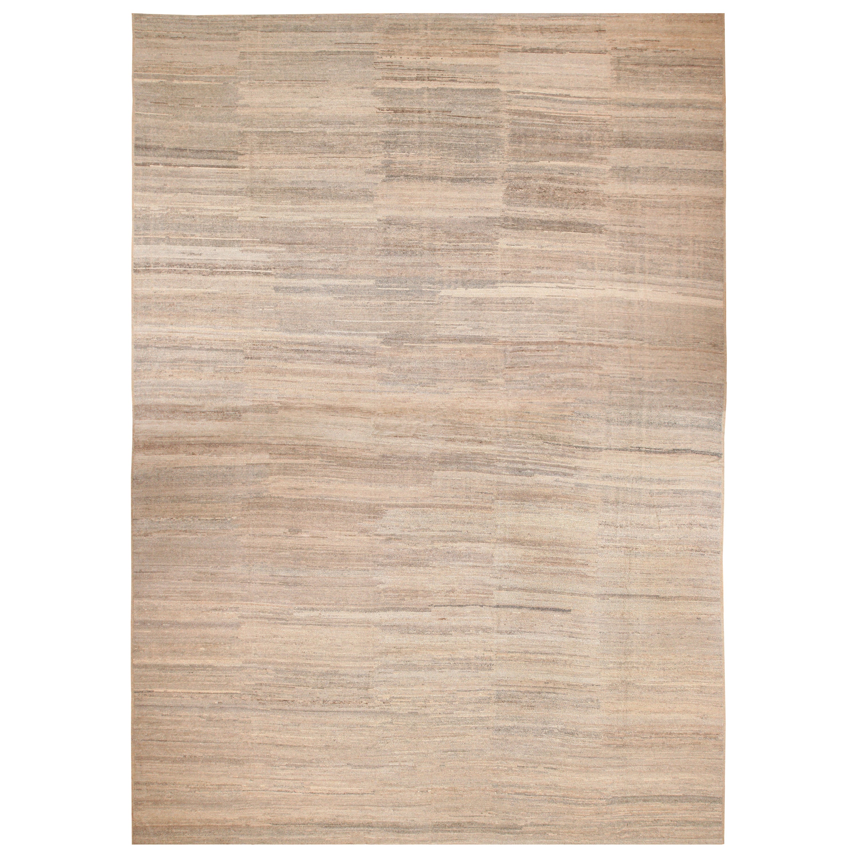 Moderner Distressed-Teppich der Nazmiyal Kollektion in Beige, 4,66 m x 5,66 m