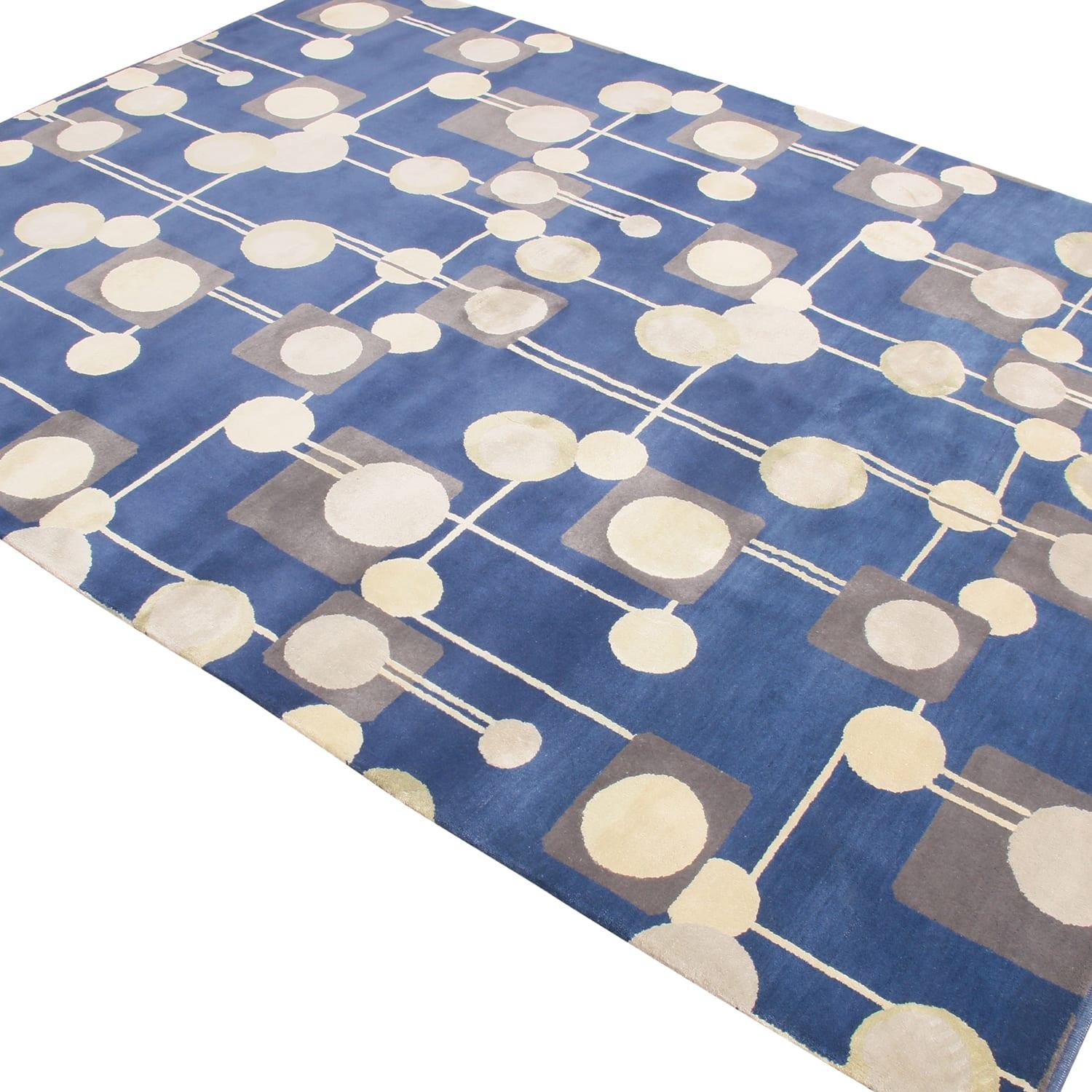 Blue Circle Mid-Century Modern Rug 6 Ft 3 in x 8 Ft 2 in In Good Condition For Sale In New York, NY