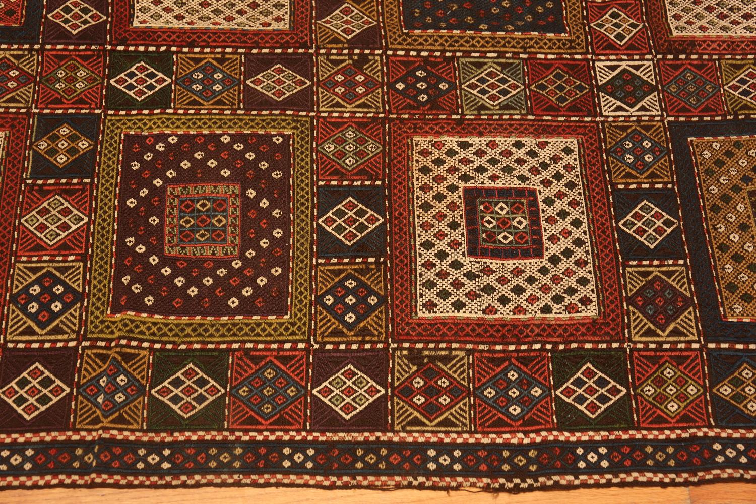 Nazmiyal Collection kaukasischen Verneh Kilim 5 ft 11 in x 7 ft 5 in im Angebot 1