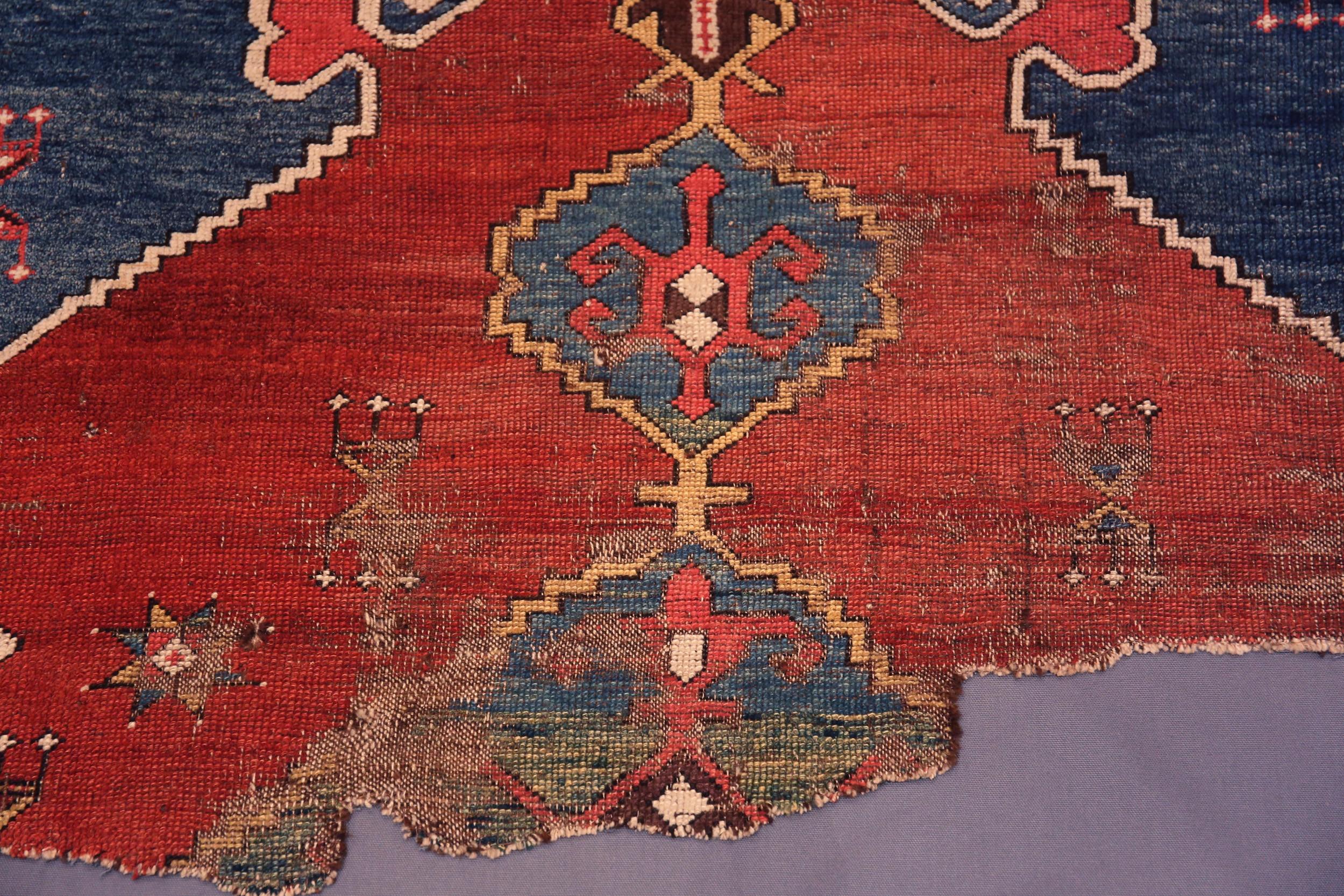 Tribal Collection Nazmiyal Collection Central Anatolian Karapinar Rug 3 ft 11 in x 3 ft 4 in en vente