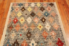 Nazmiyal Collection – Zeitgenössischer, eklektischer Teppich mit geometrischem Muster, 127 cm x 183 cm