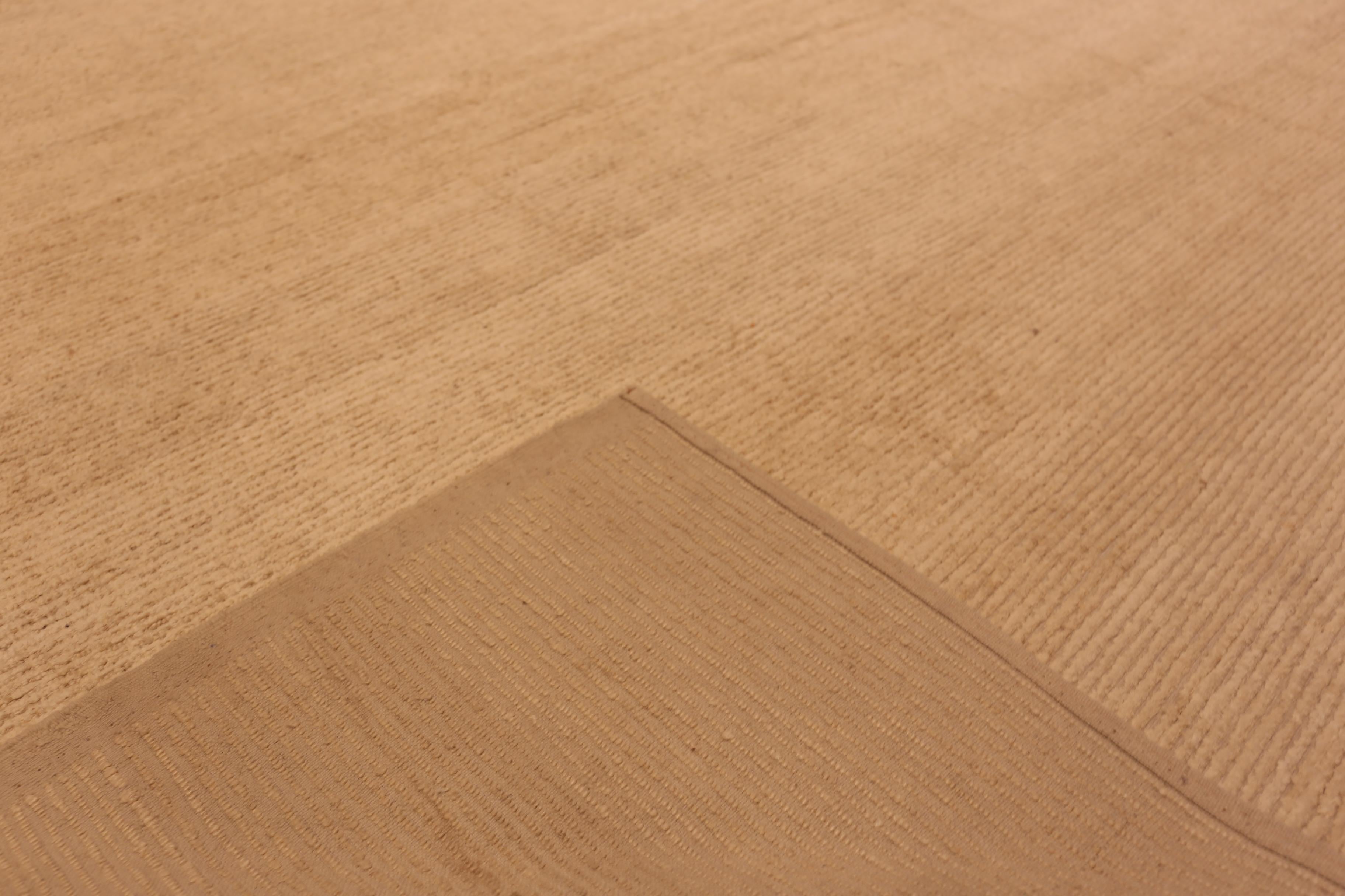 Tapis contemporain en soie et laine Tan Abrash, Pays d'origine : Asie centrale, Circa Date : Moderne