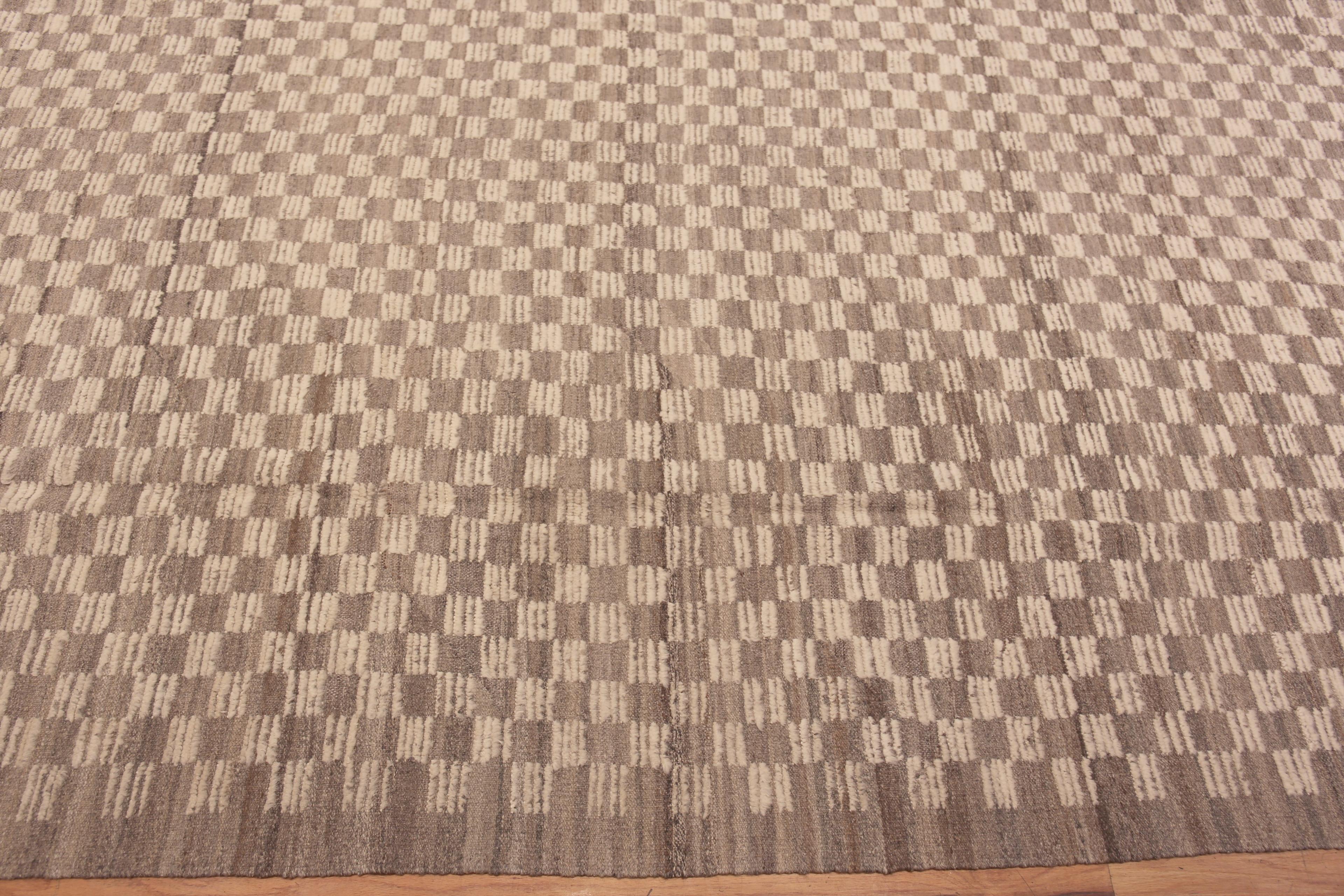 XXIe siècle et contemporain  The Collective Cream Brown Tribal Checkerboard Modern Rug 14'3