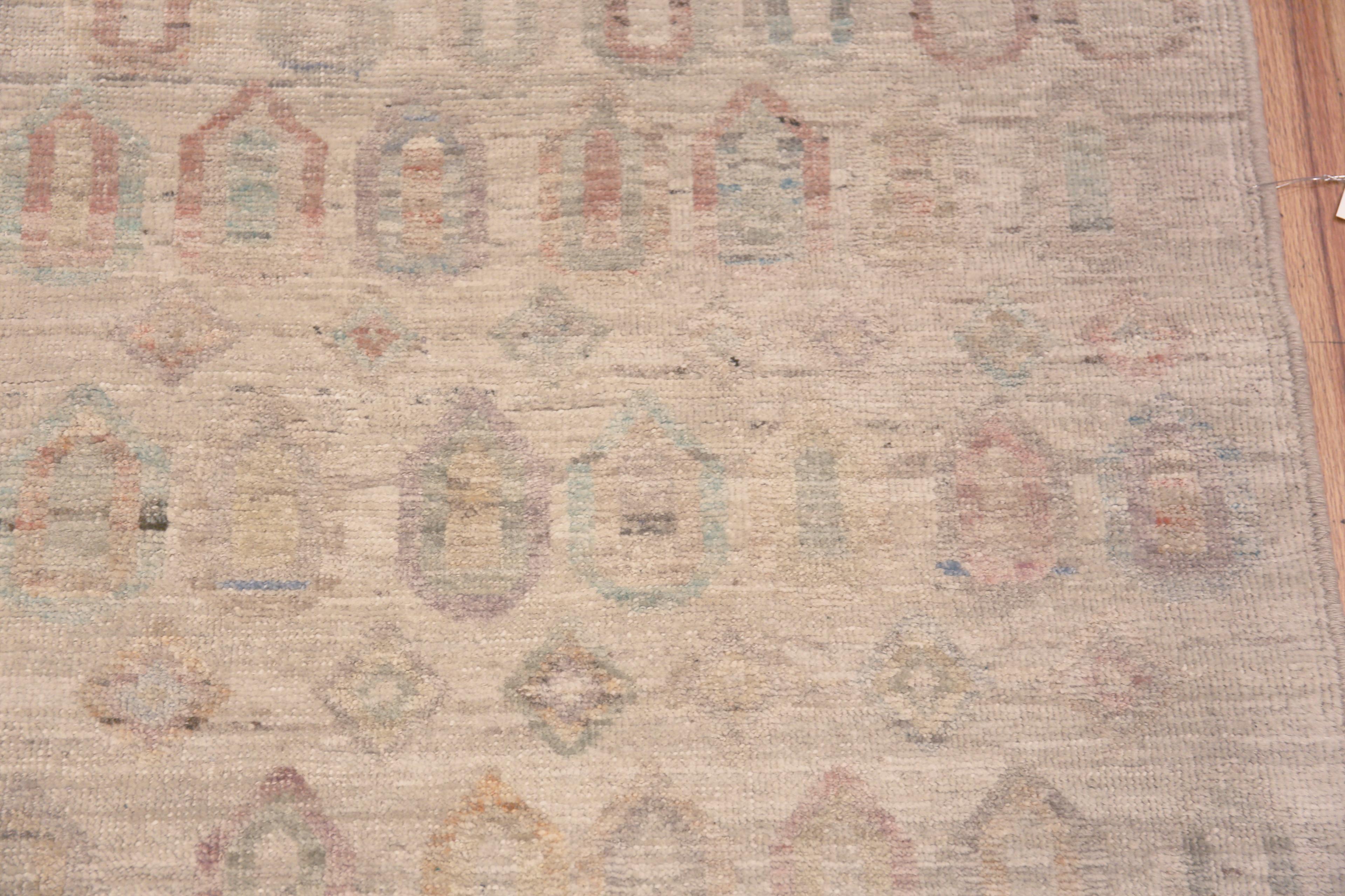 Nazmiyal Kollektion Cremefarbener geometrischer moderner Teppich mit weichem Stammesmotiv 2'10