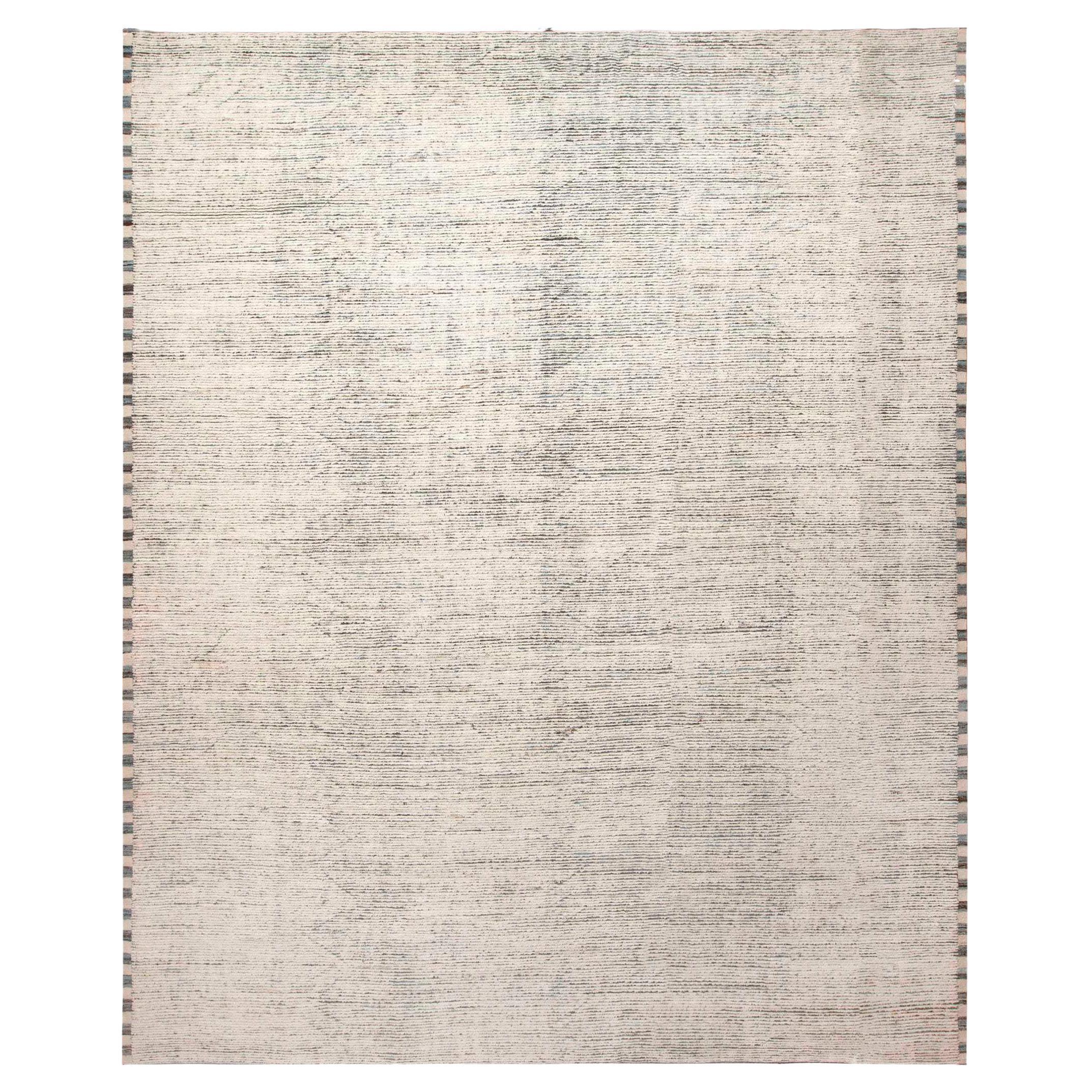 Nazmiyal Collection Decorative Modern Contemporary Area Rug 12'2" x 14'11" For Sale