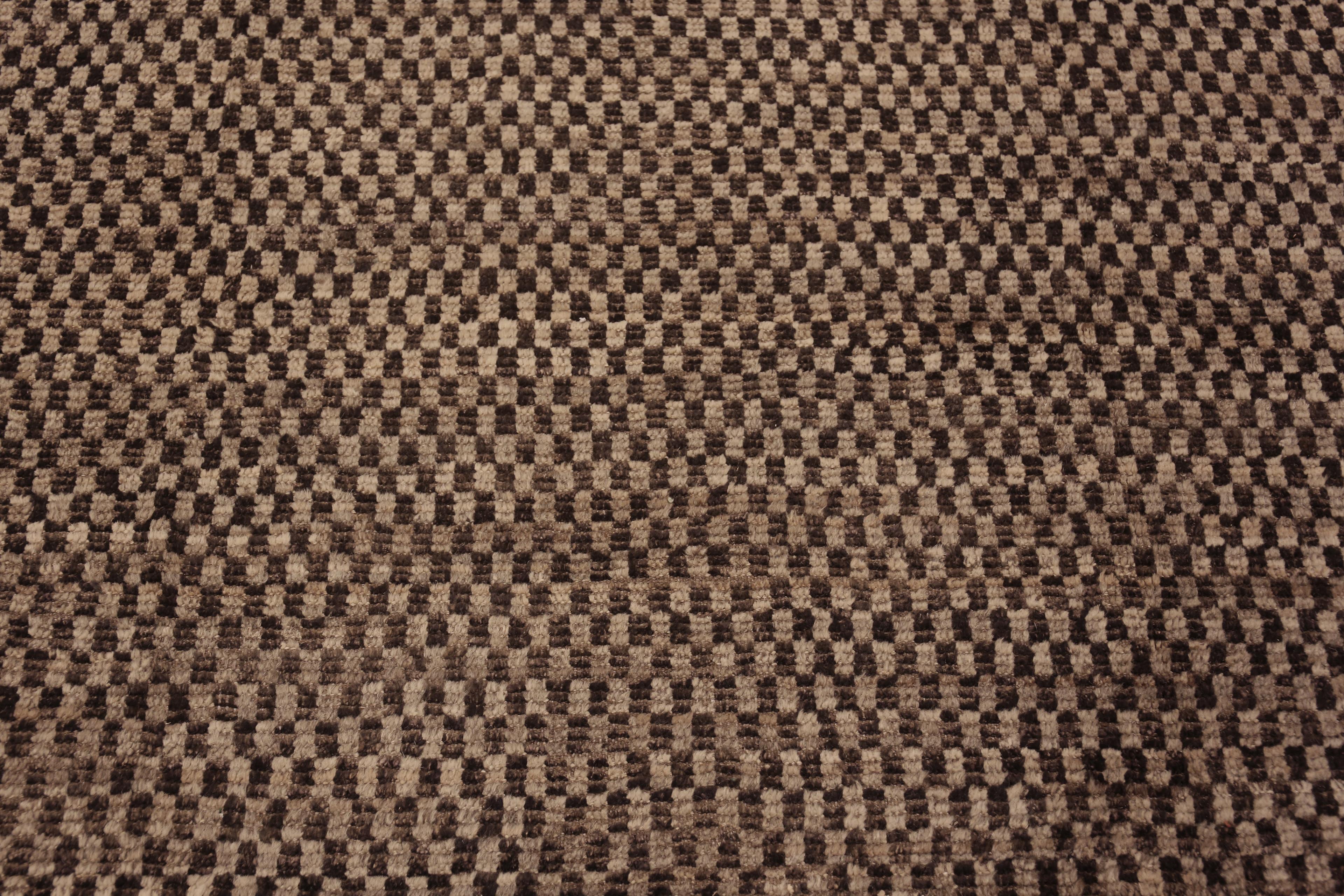 Contemporary Nazmiyal Collection Earthy Brown Checkerboard Design Modern Rug 13'5