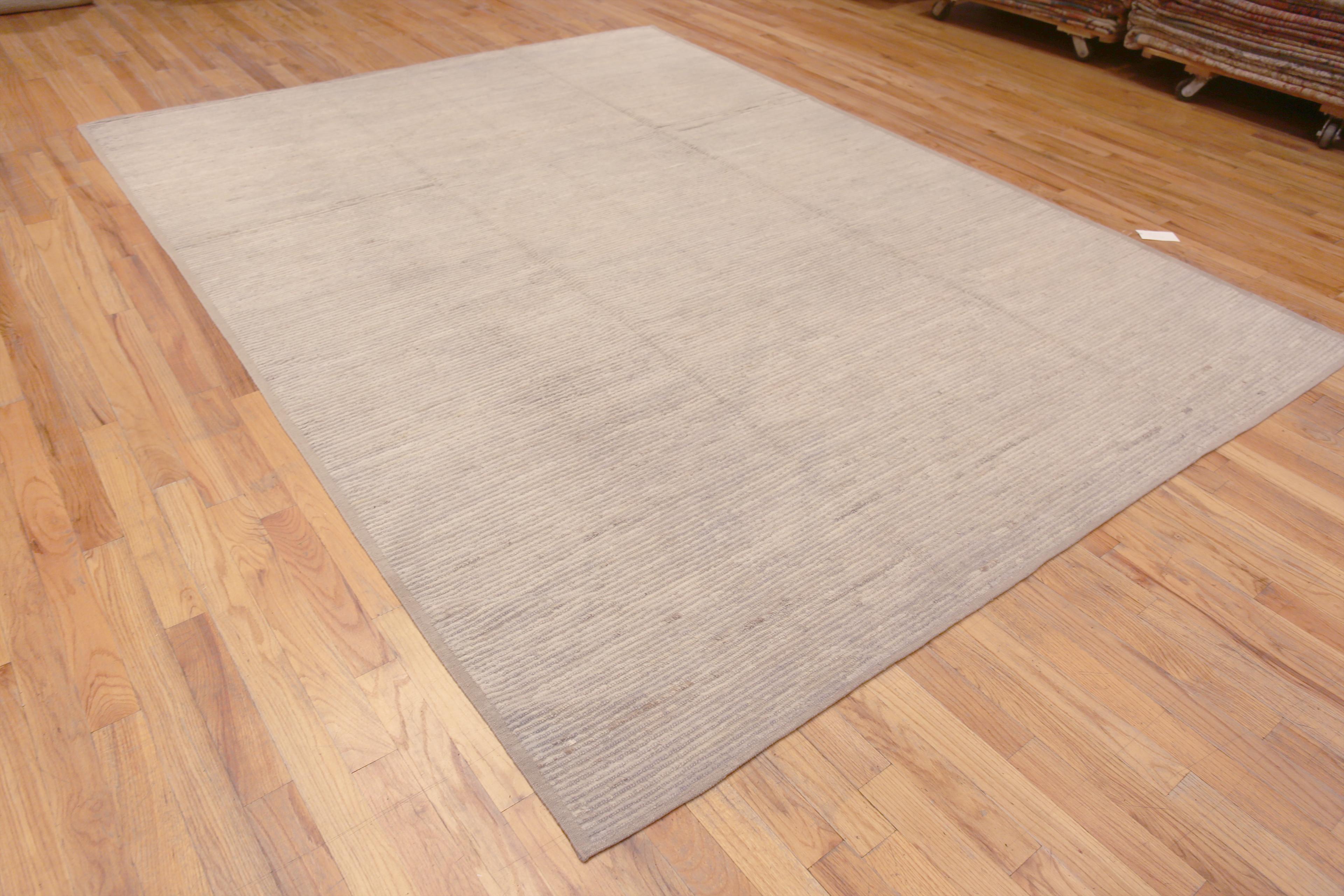 Nazmiyal Collection Elegant Solid Abstract Cream Color Modern Rug 8'11