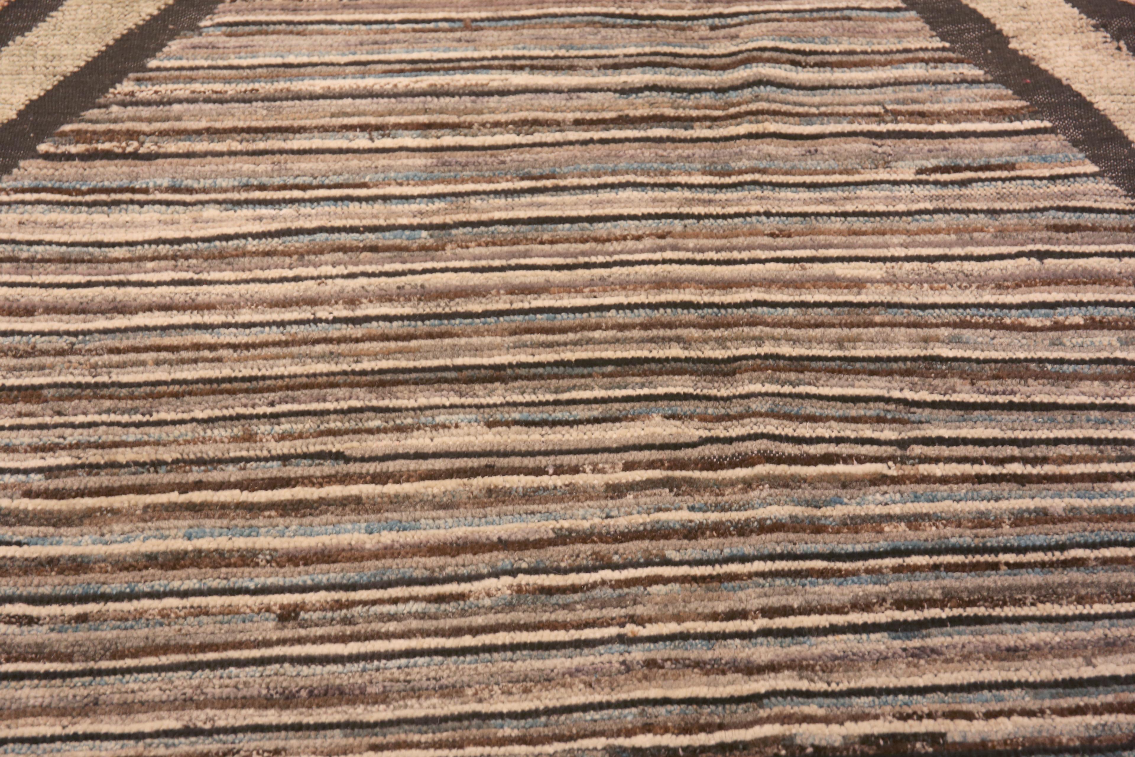 Nazmiyal Collection Atractiva alfombra geométrica grande de diseño moderno 12' x 15'3 Siglo XXI y contemporáneo en venta
