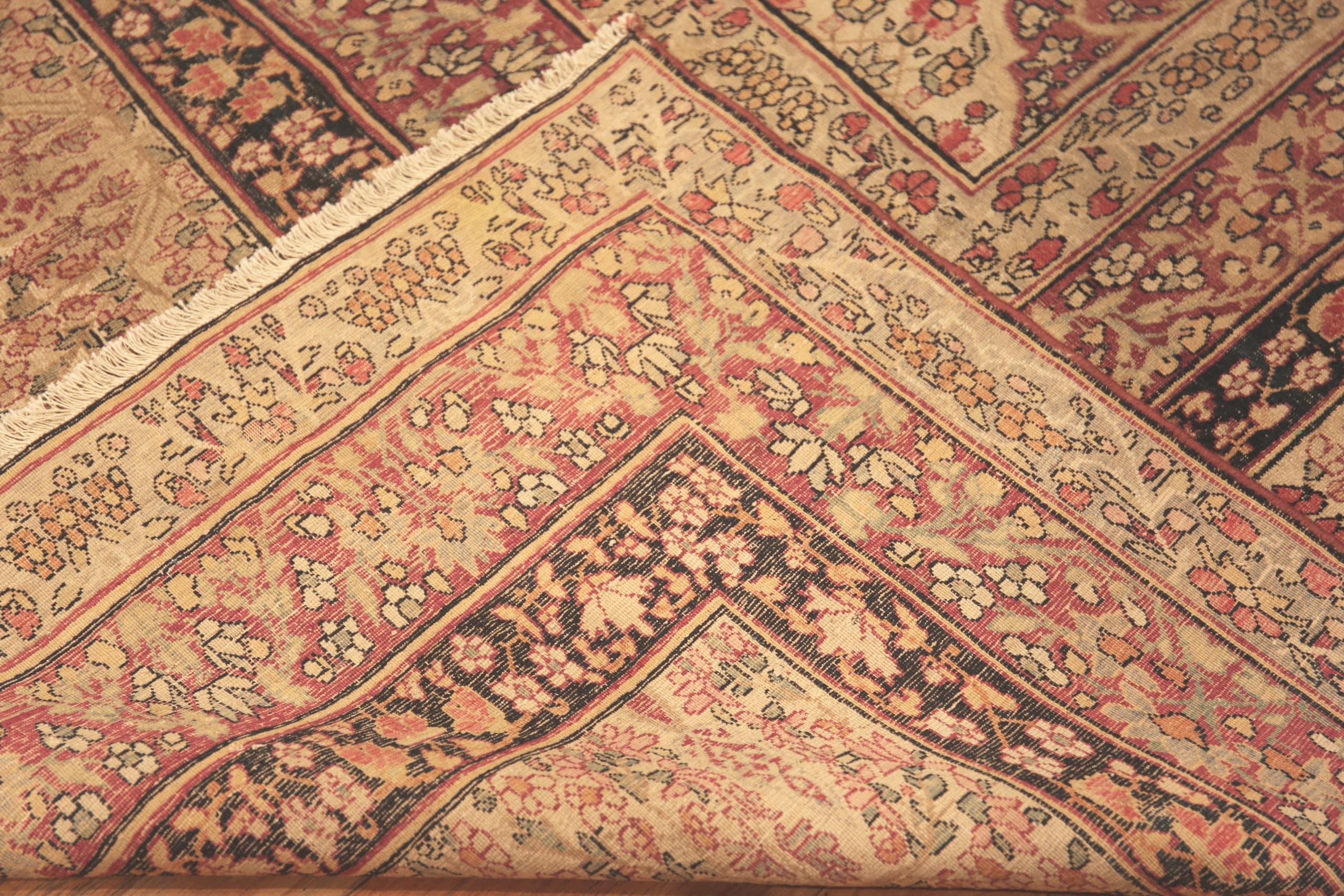 Antiker persischer Kerman-Teppich. 13 Fuß 2 Zoll x 17 Fuß im Zustand „Gut“ im Angebot in New York, NY
