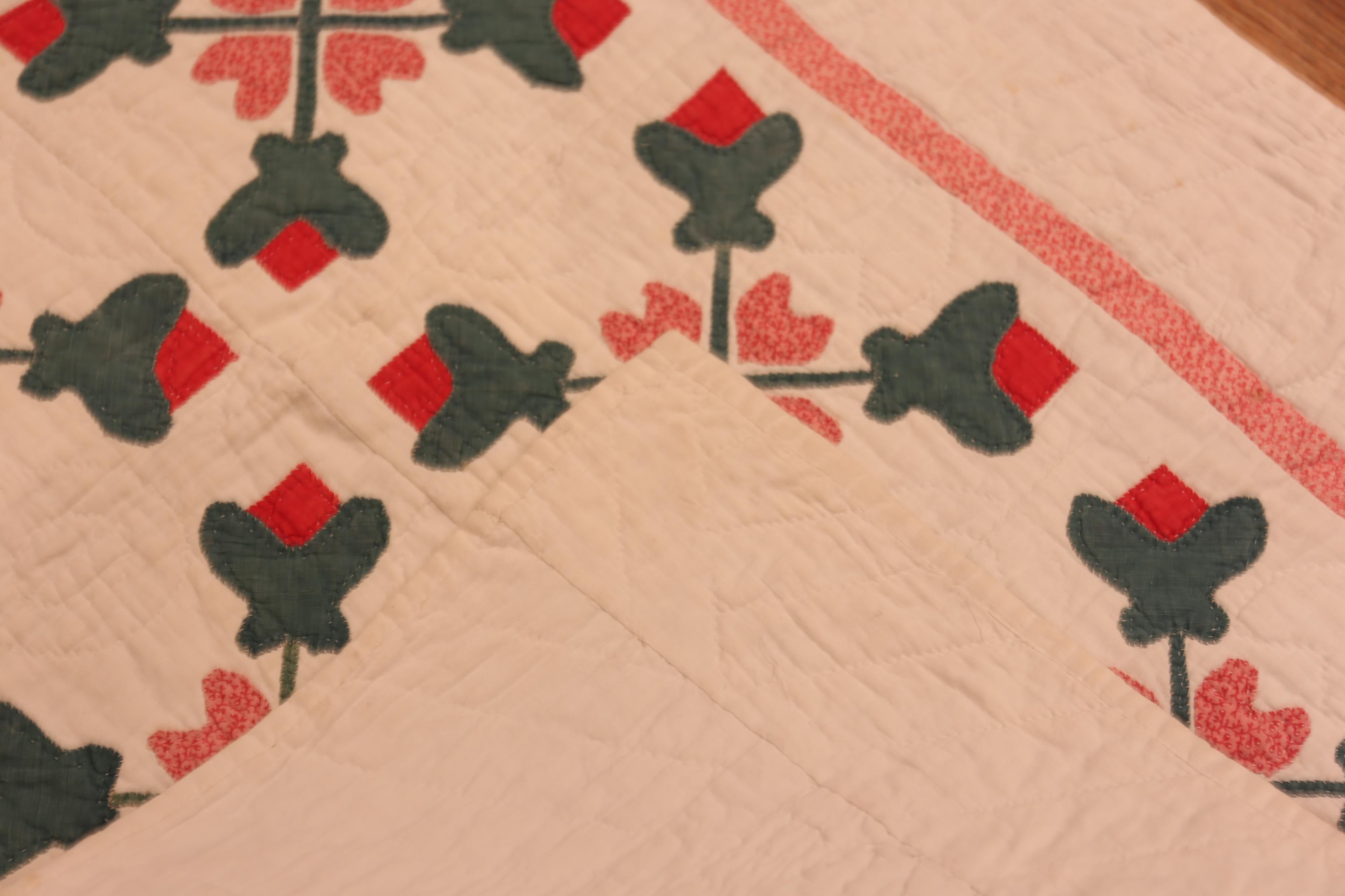 Ivory Floral Folk Art Antique American Quilt Textile, Country of Origin: America, Circa Date: 1860-1880