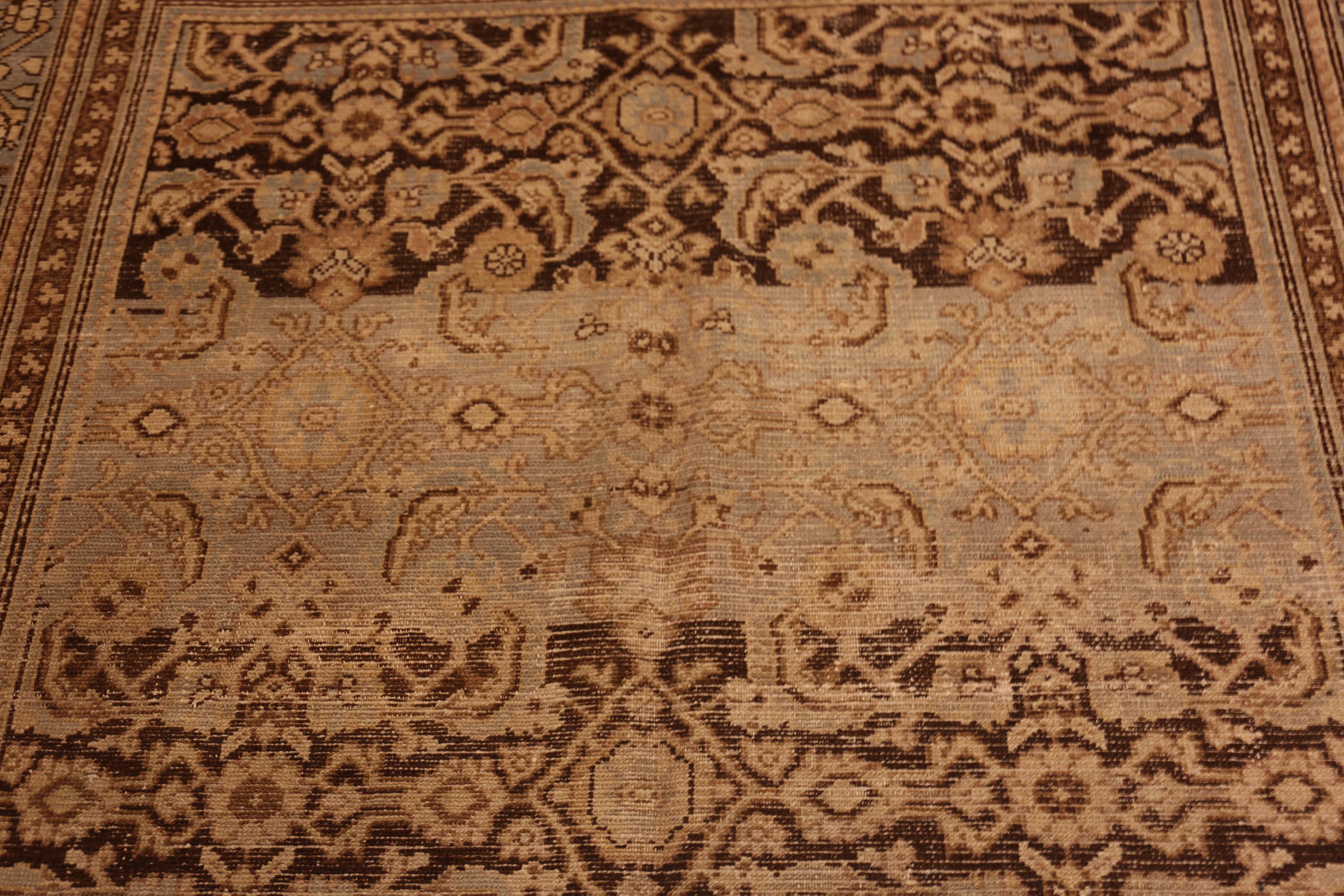 Nazmiyal Collection Gallery Größe antike persische Malayer Teppich 6 ft 8 in x 16 ft (20. Jahrhundert) im Angebot