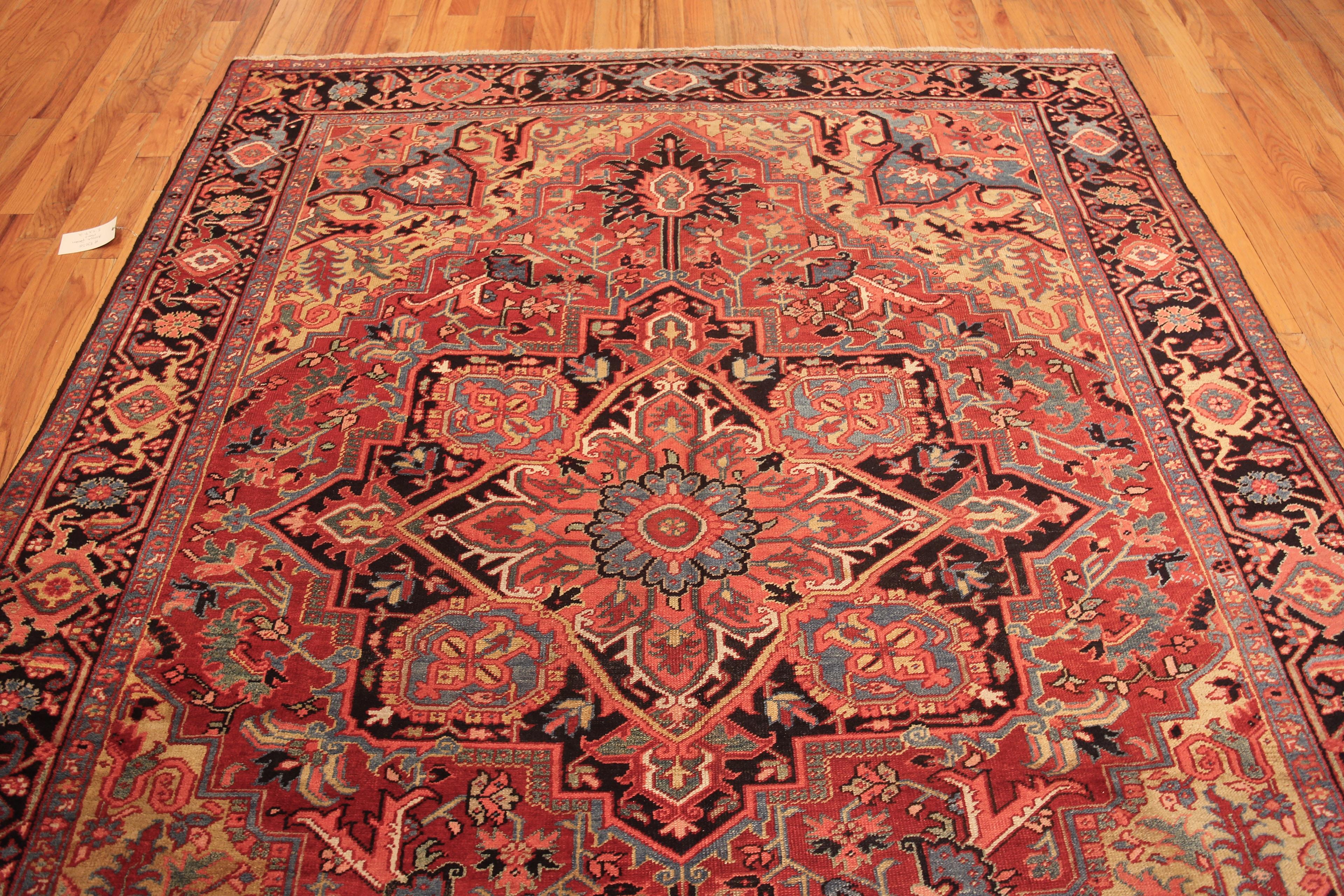 Collection Nazmiyal Collection Geometric Anchor Medallion Heriz Serapi Rug 8 ft x 9 ft 2 in en vente 1