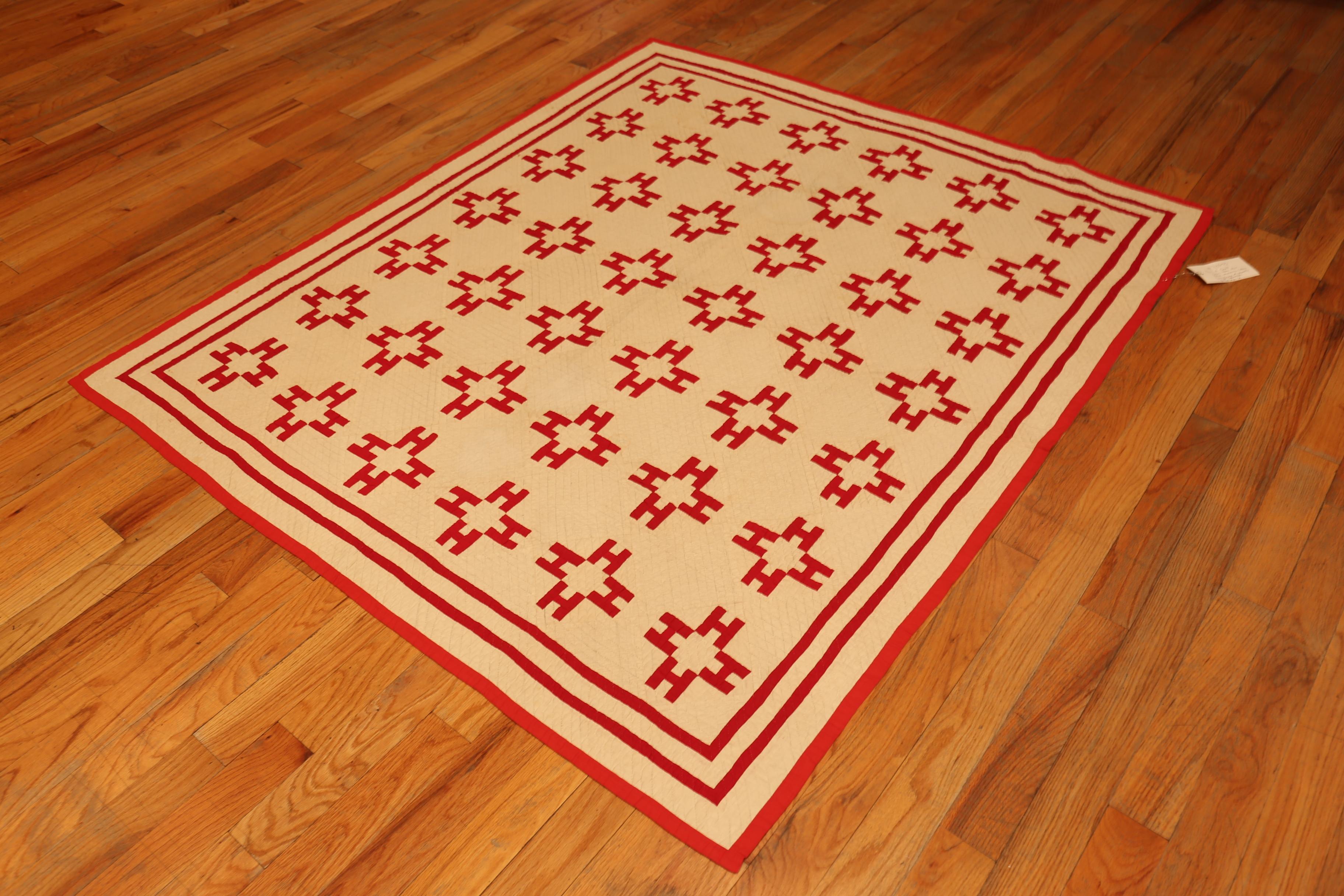 American Classical Nazmiyal Collection Geometric Antique American Quilt 5 ft 4 in x 6 ft 2 in For Sale