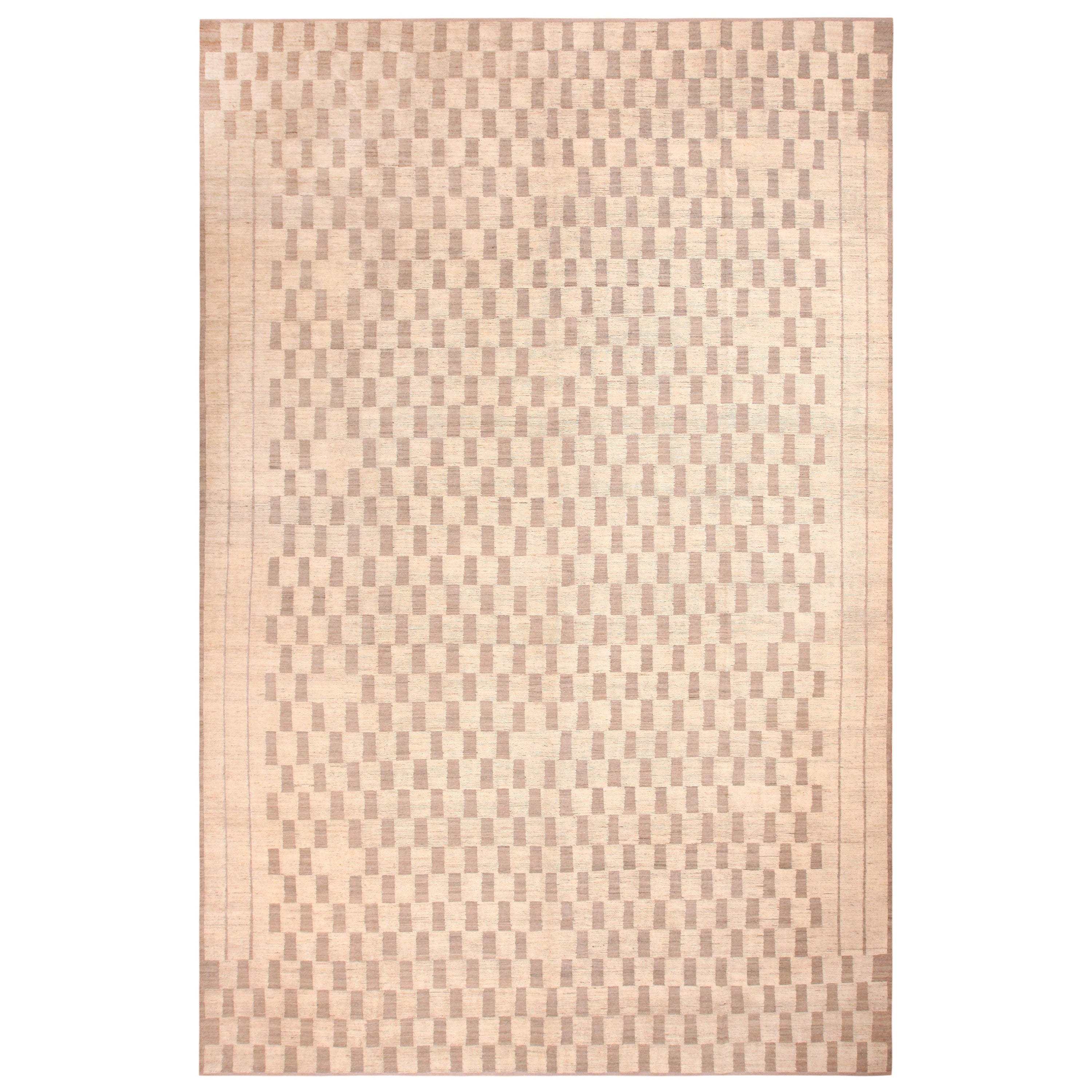Tapis d'Asie centrale au design géométrique de la collection Nazmiyal, 12 pieds 11 pouces x 19 pieds 5 pouces en vente